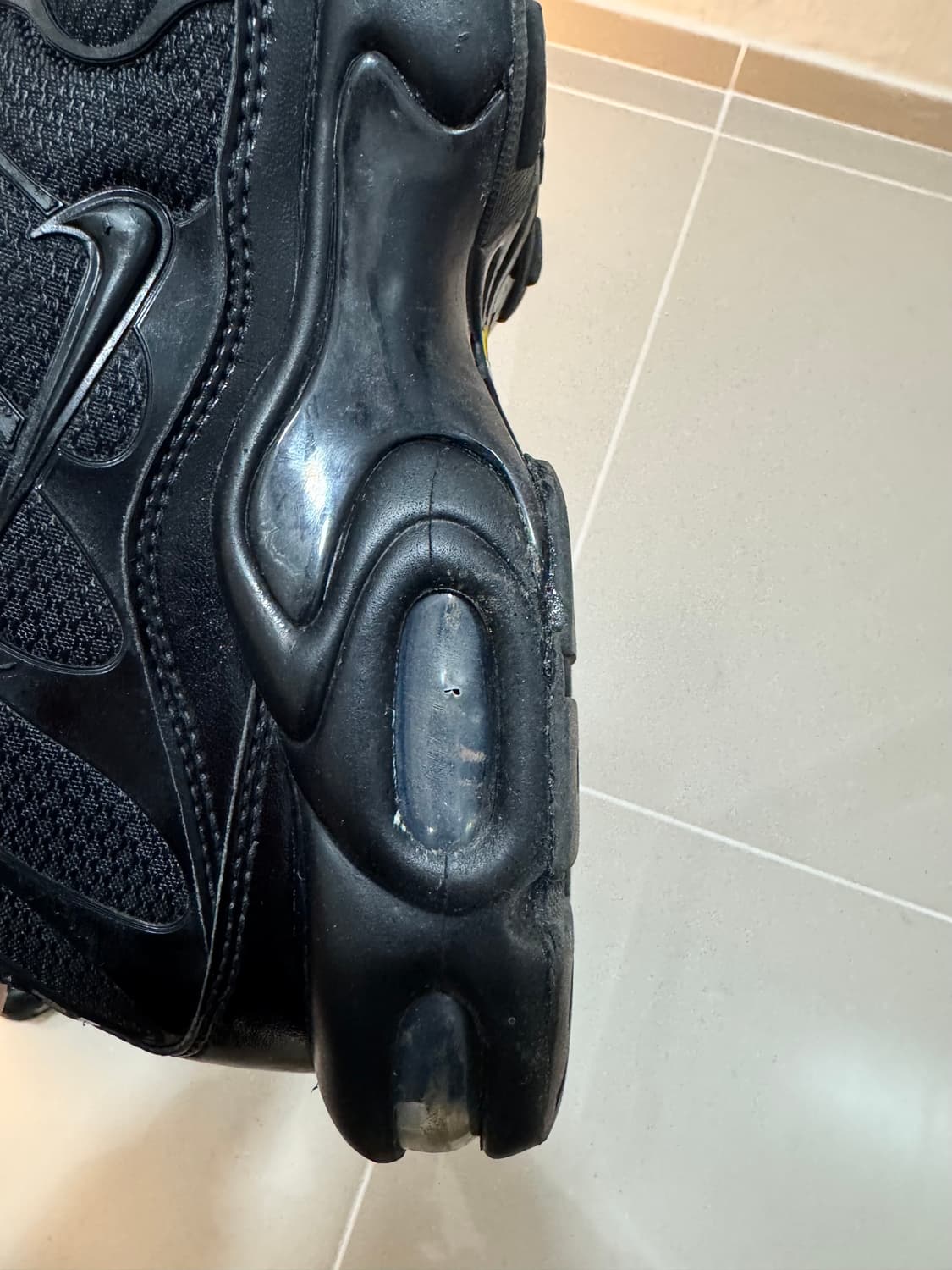 나이키 에어맥스 플러스 블랙 280 팝니다 상품이미지4