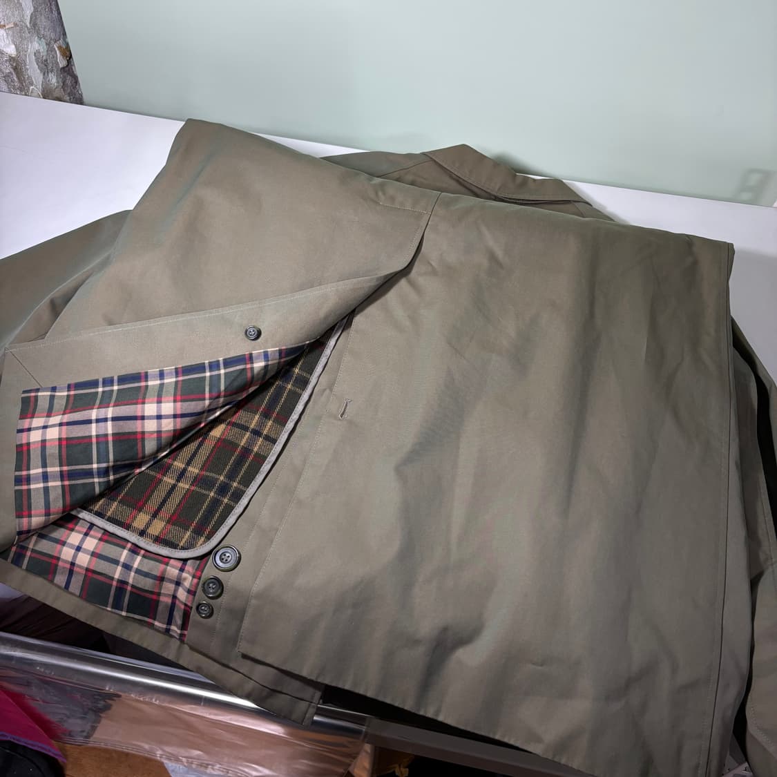 100 닥스 카키 내피탈부착 로브 발마칸 트렌치코트 상품이미지4