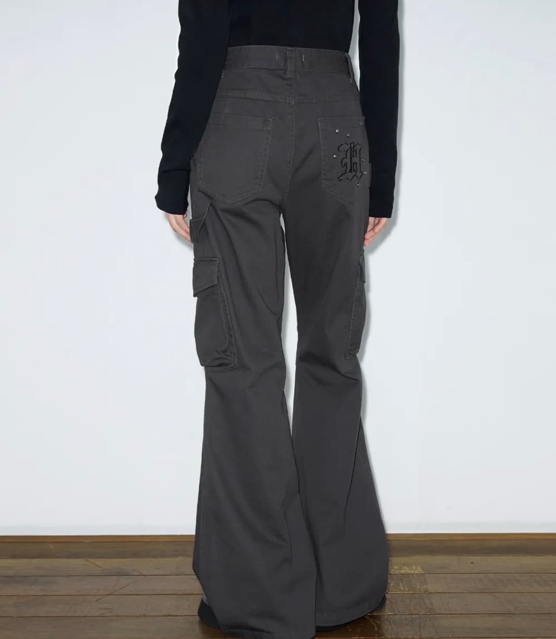 헬레네파리스 피그먼트 스터드 부츠컷 팬츠 그레이 s 상품이미지1