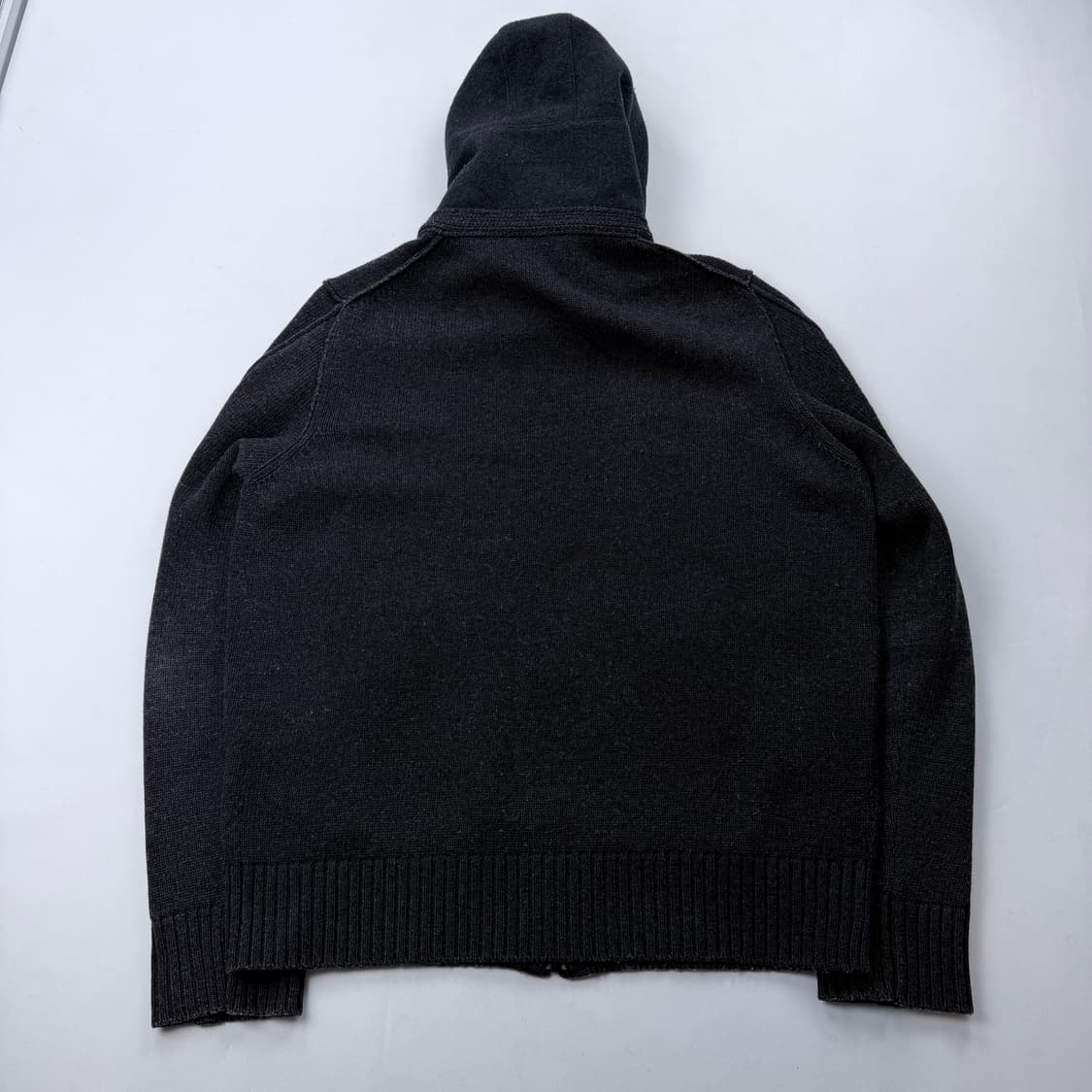 스톤아일랜드 다크그레이 후드 니트집업 상품이미지5