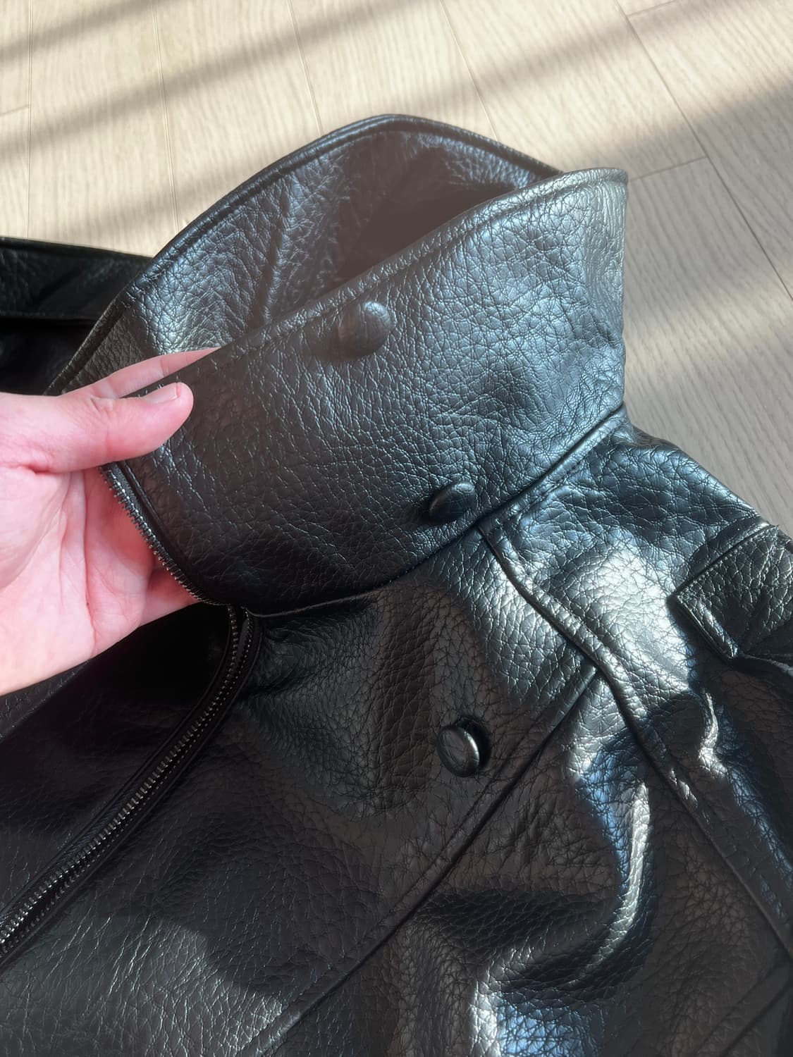 자라 생로랑 맛 하이넥 레더 자켓 상품이미지3