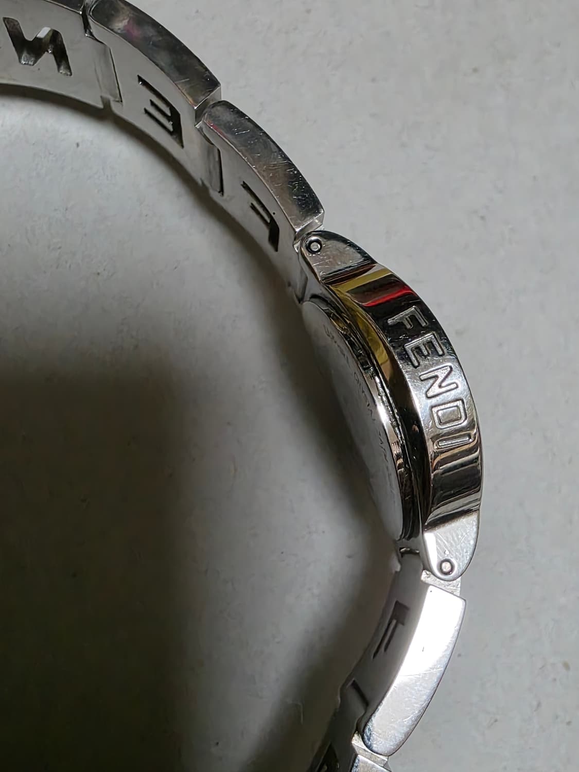 펜디 F305210 여성용 라운드 스틸 실버 시계 상품이미지3