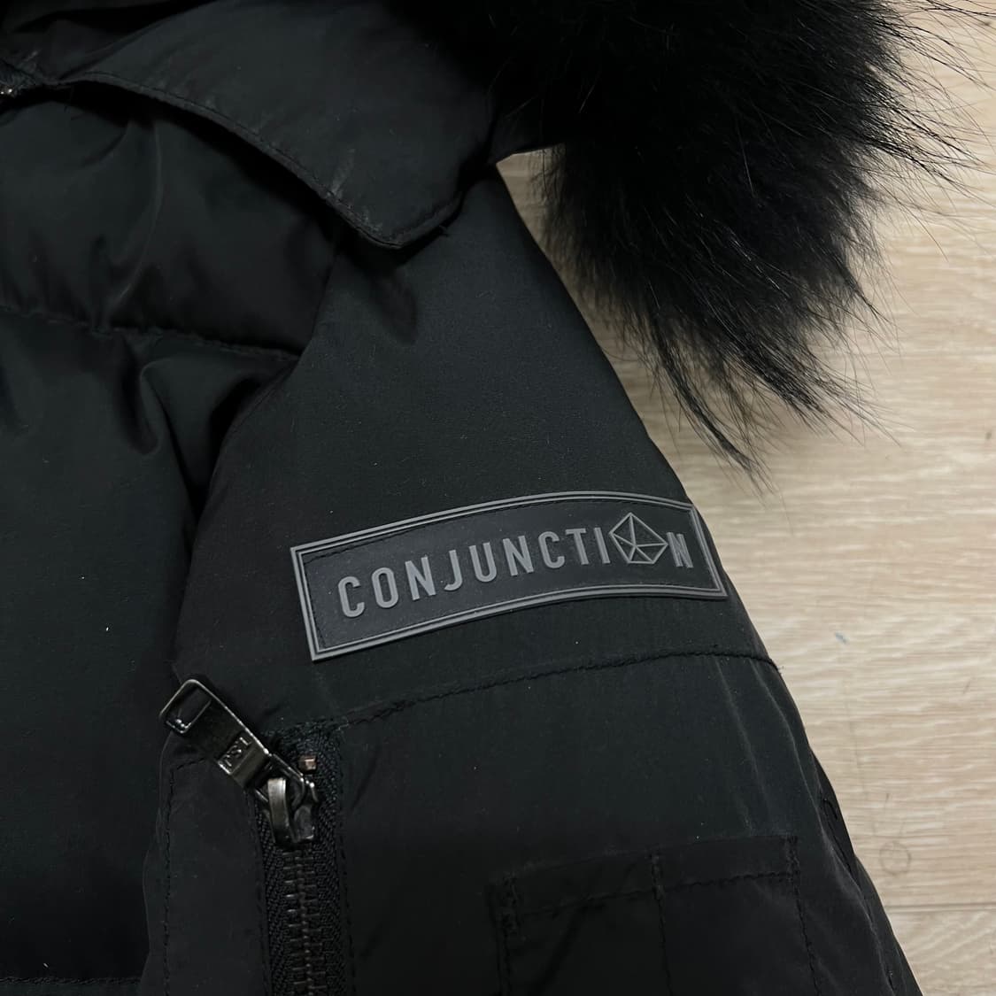 톰스토리 여성 덕다운 퍼후드 롱패딩 점퍼 [블랙] XS/85 상품이미지4