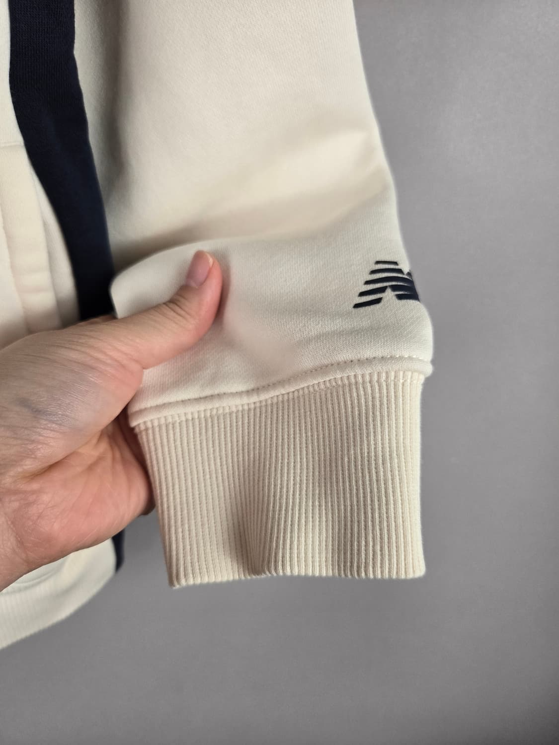 [무료배송]뉴발란스 90(S) 공용 기모 후드 티셔츠 상품이미지4