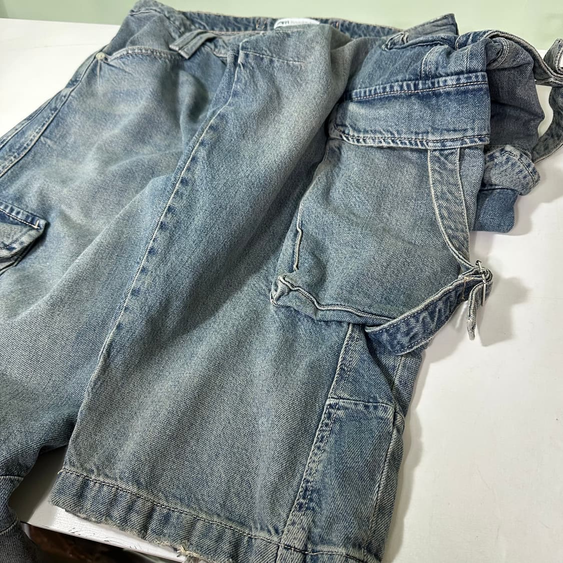 L-XL 자라 맨 빈티지워시드 와이드핏 카고 버클 데님팬츠 상품이미지4