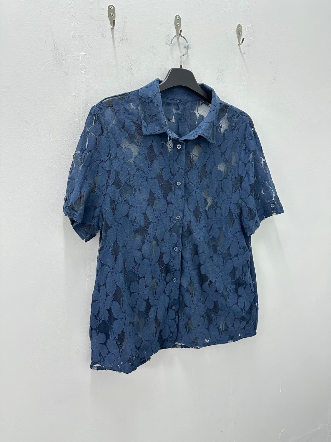 Floral Sheer Embroidered half Shirts 상품이미지2