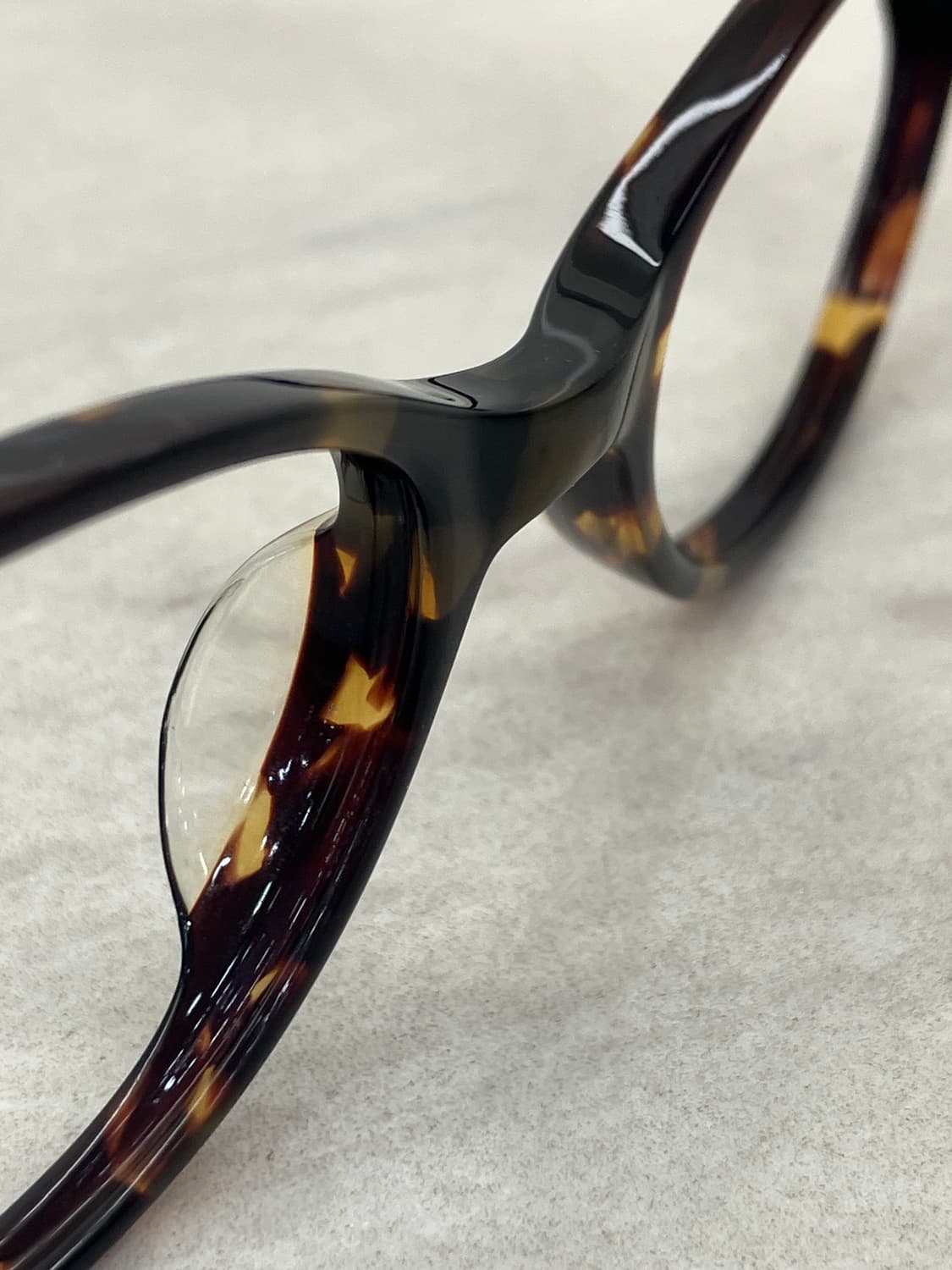 토스티 Tosti 레오파드 오벌 뿔테 안경 상품이미지10