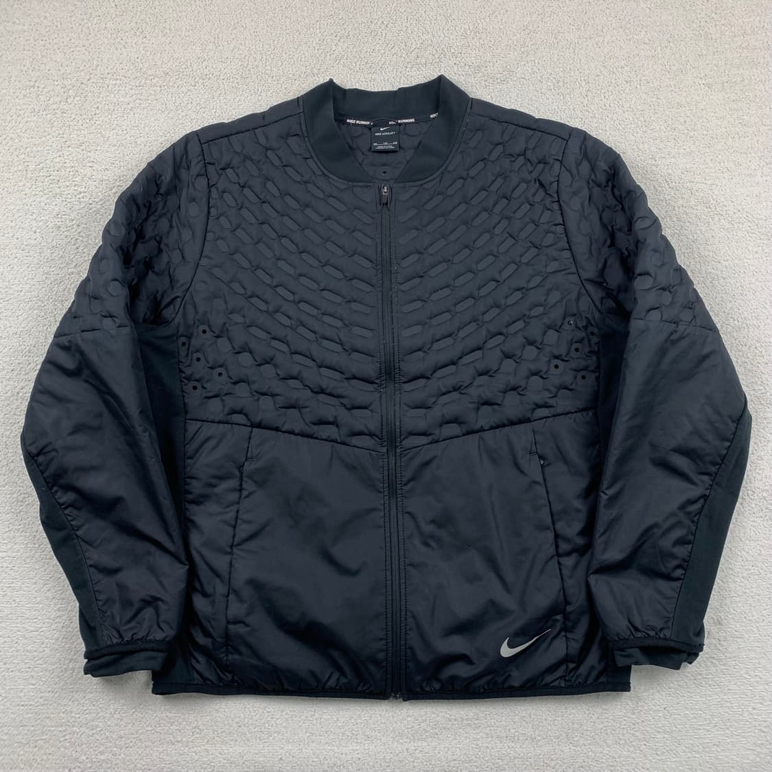 나이키 에어로로프트 자켓 블랙 상품이미지1