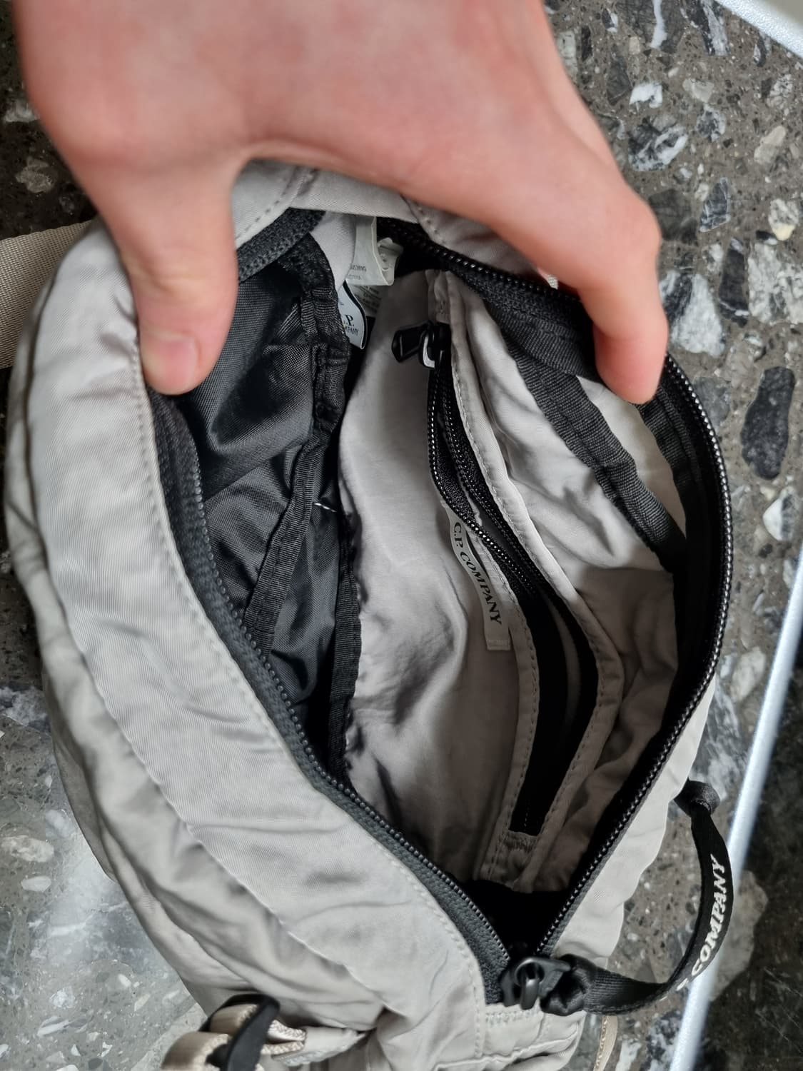 cp컴퍼니 힙색 벨트백 상품이미지3