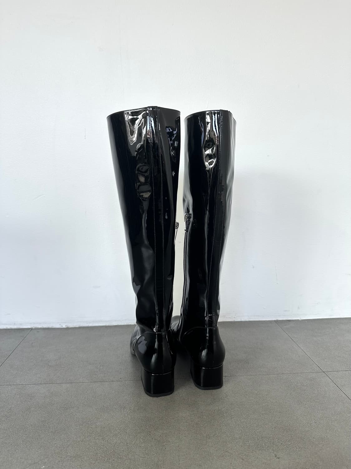 생로랑 에디슬리먼 페이던트 레더 런웨이 롱부츠 상품이미지7