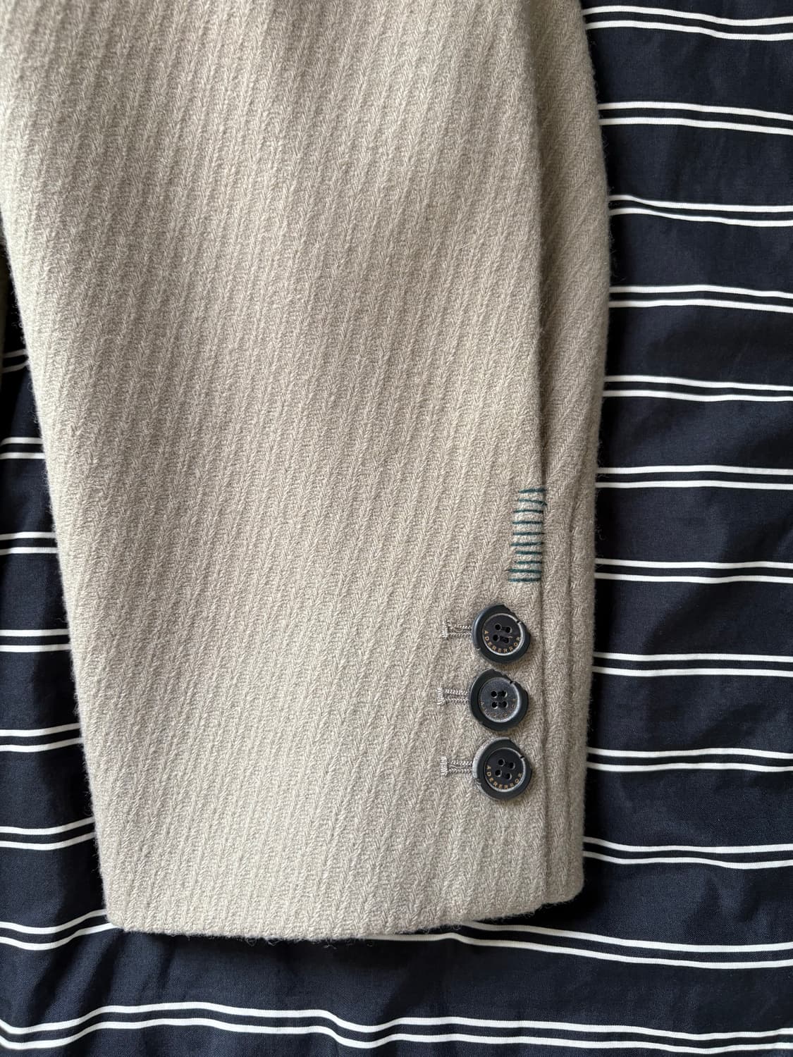 아더에러 에이션 블레이저 상품이미지5