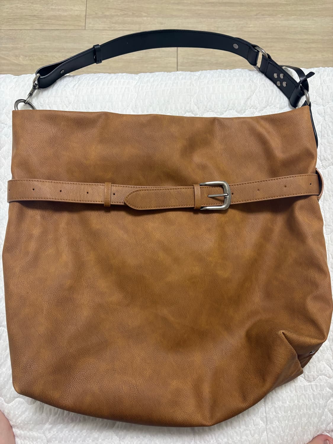썬번프로젝트 Rivet Belted Big Bag (BEIGE) 상품이미지3