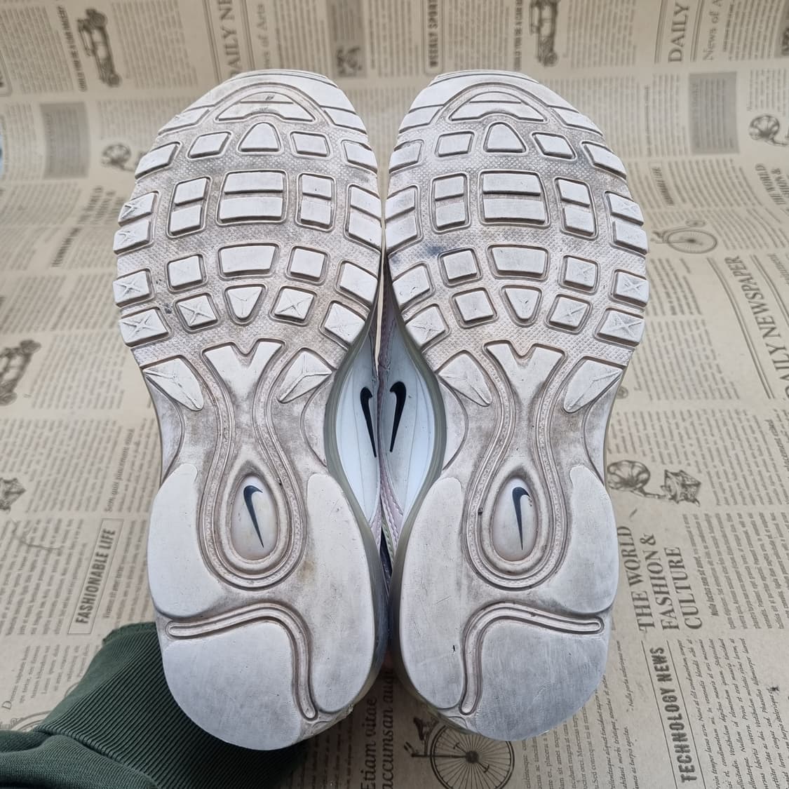 나이키 에어맥스 97 여성운동화235  상품이미지3