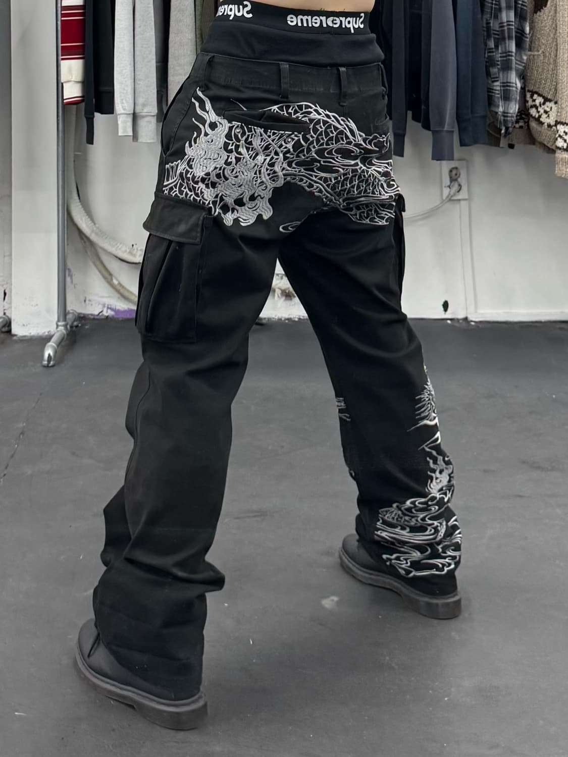 카라쿠리 타마시 오리엔탈 드래곤 카고팬츠 상품이미지4