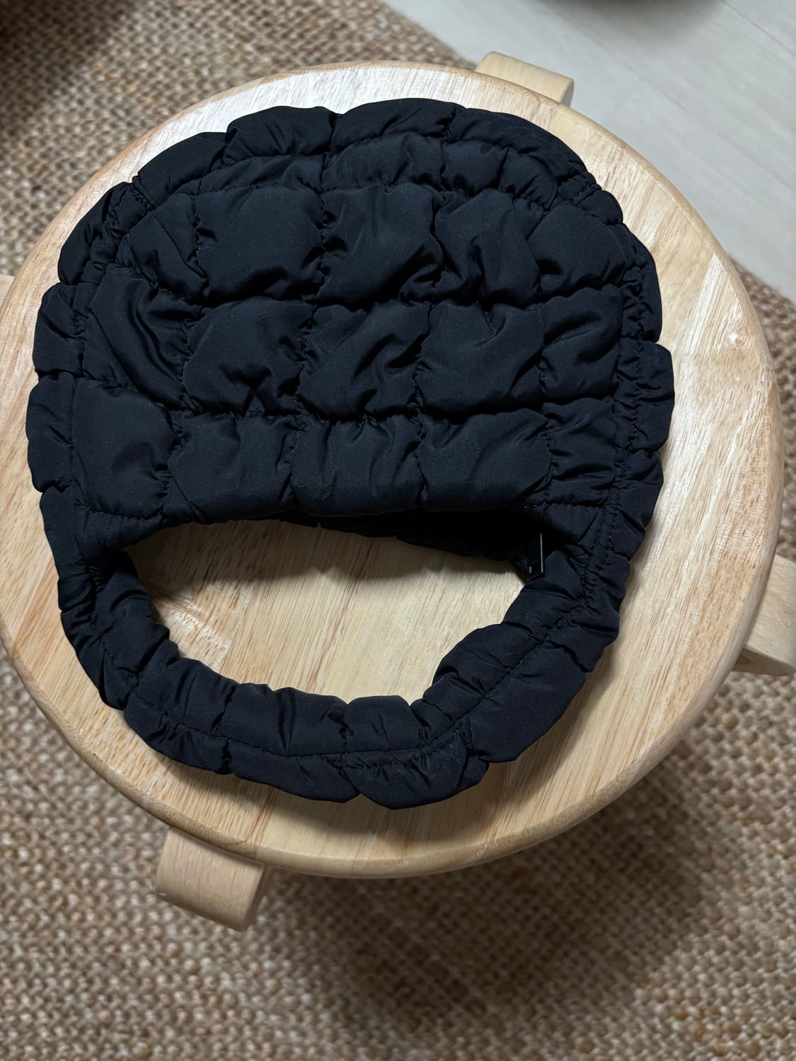 새상품 COS 퀼티드 마이크로 백 상품이미지2