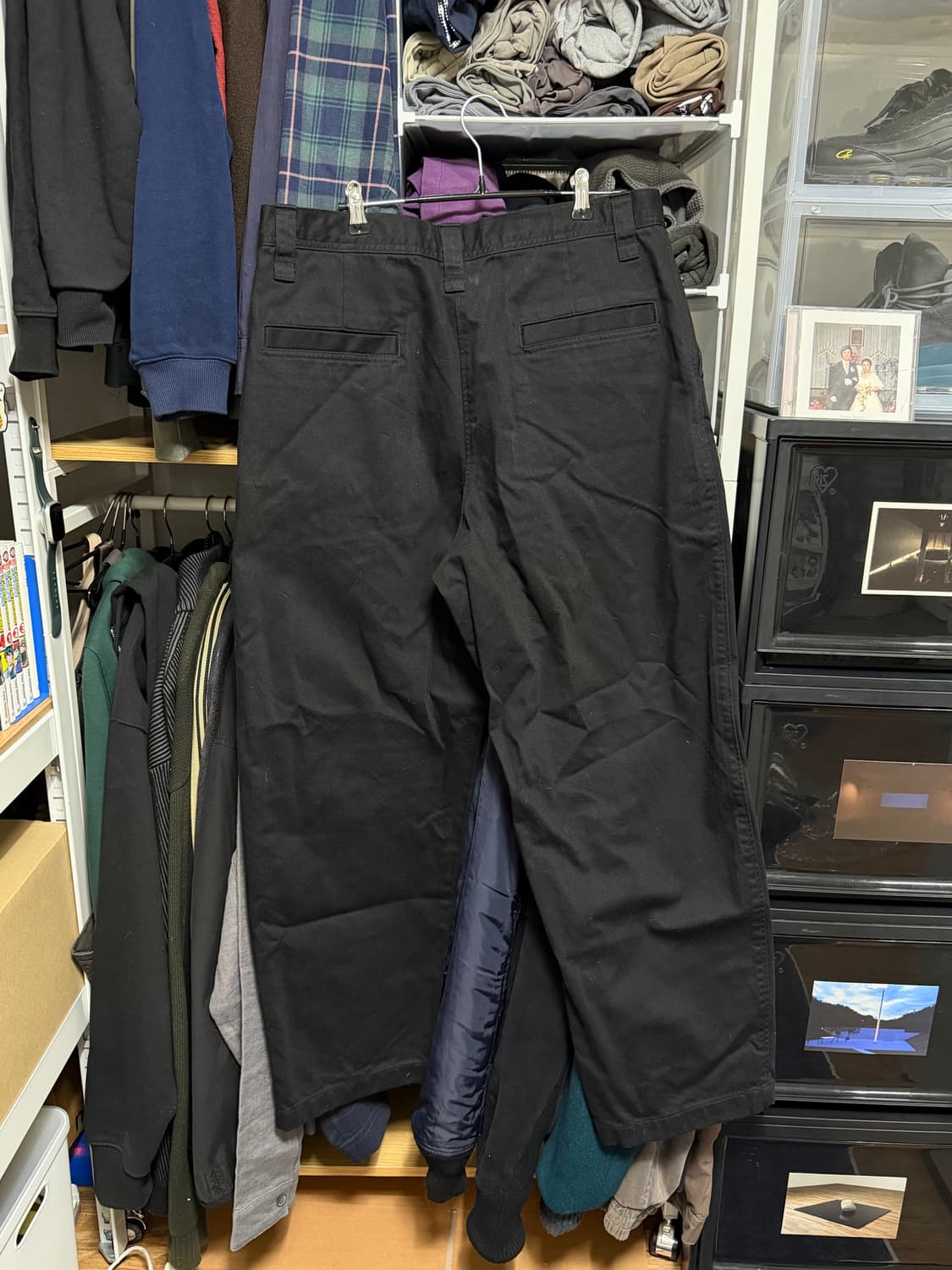 유니클로 와이드핏 치노 팬츠 블랙 상품이미지2