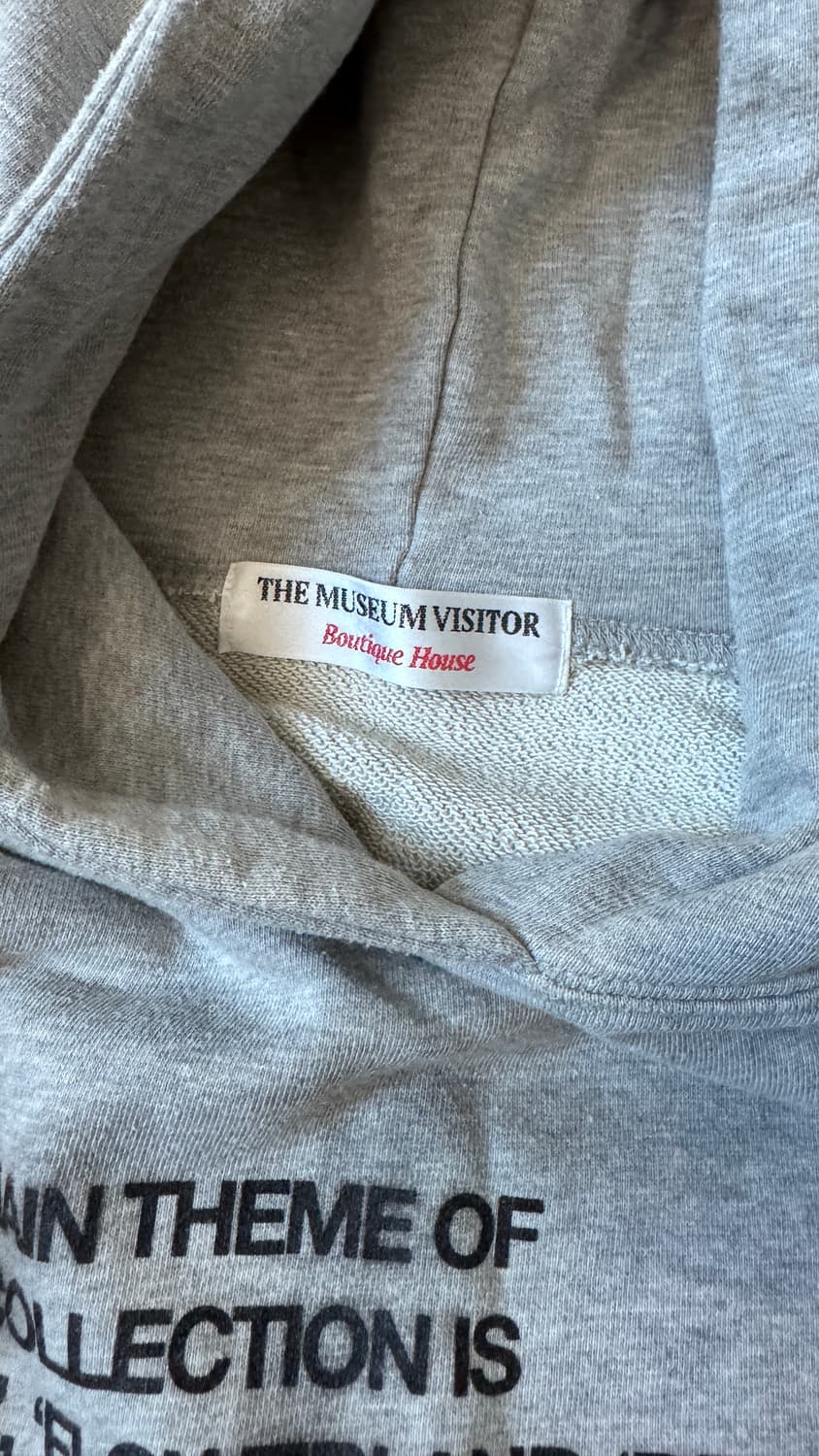 더뮤지엄비지터 후드티  상품이미지2