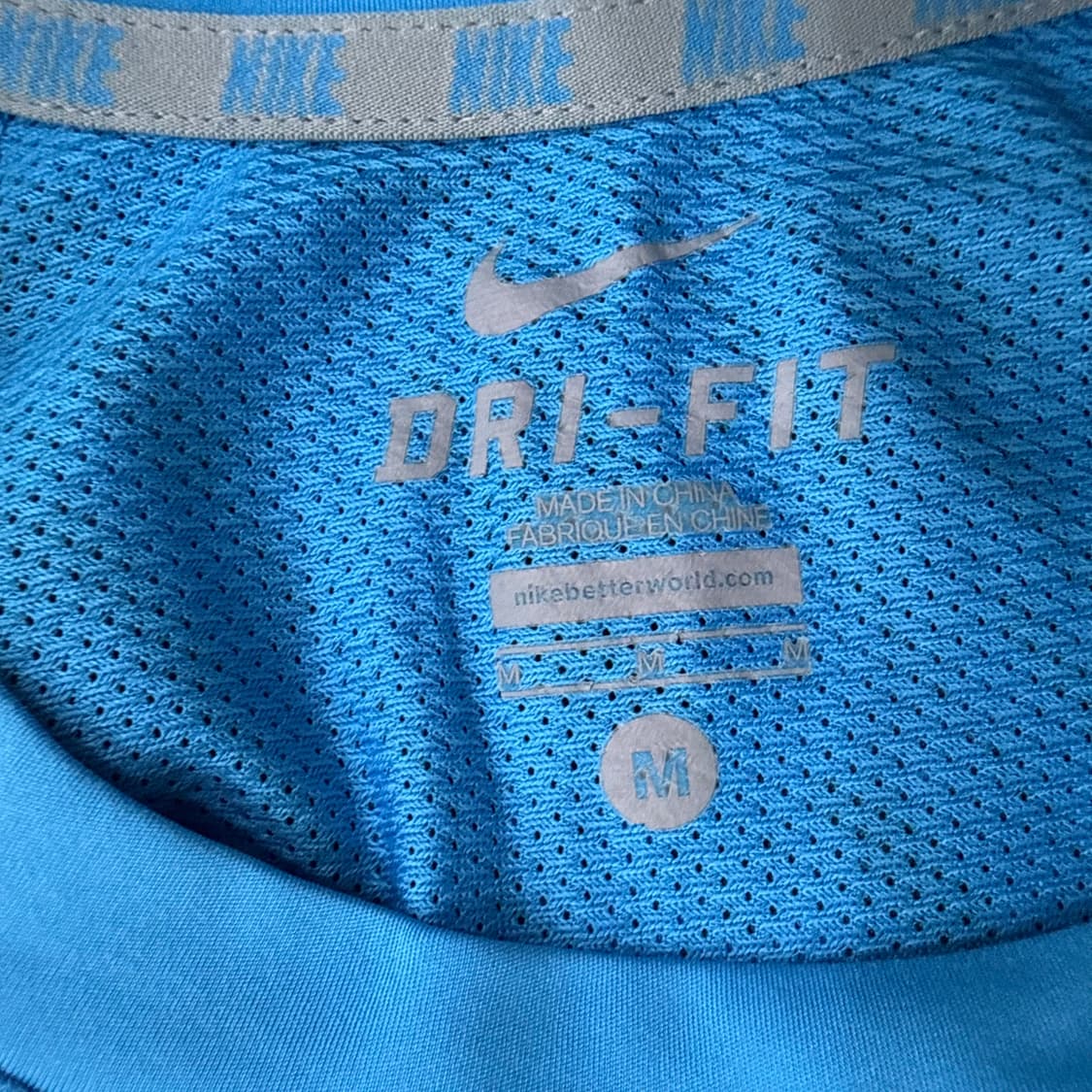 95 나이키 드라이핏 그래픽 반팔 티셔츠 0311T 상품이미지3