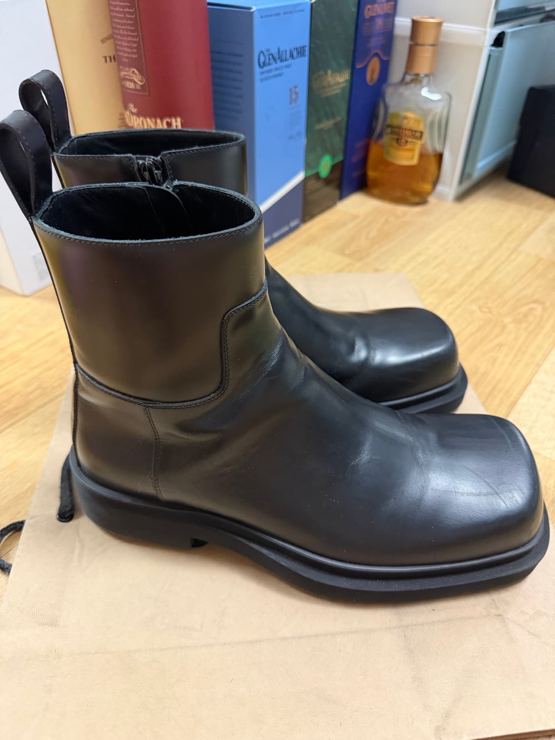 보테가베네타 벤 앵클 부츠 41사이즈 판매합니다. 상품이미지4