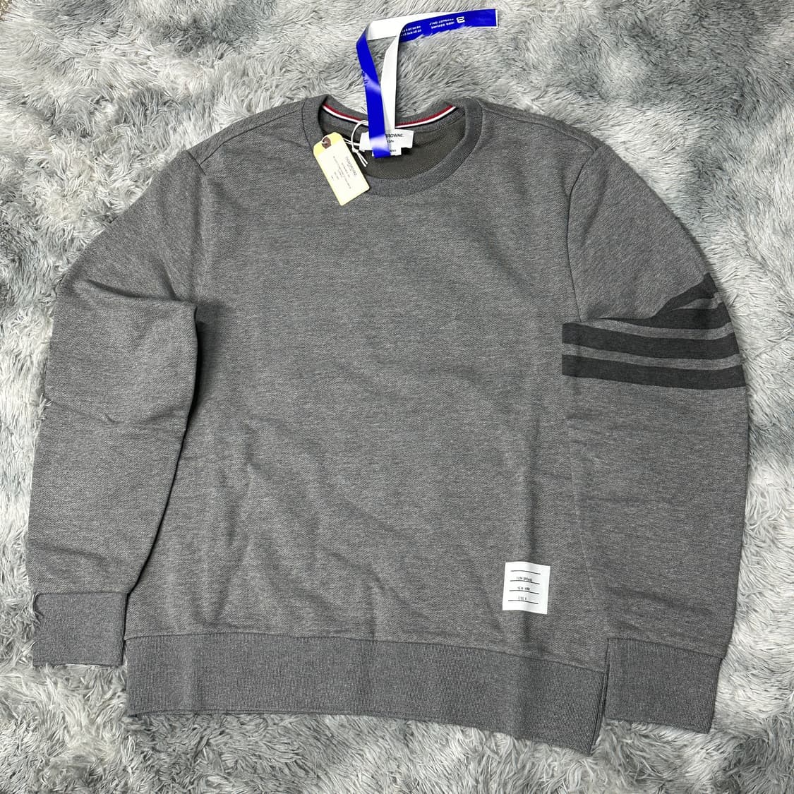 톰브라운 완장 그레이 맨투맨 4 상품이미지1