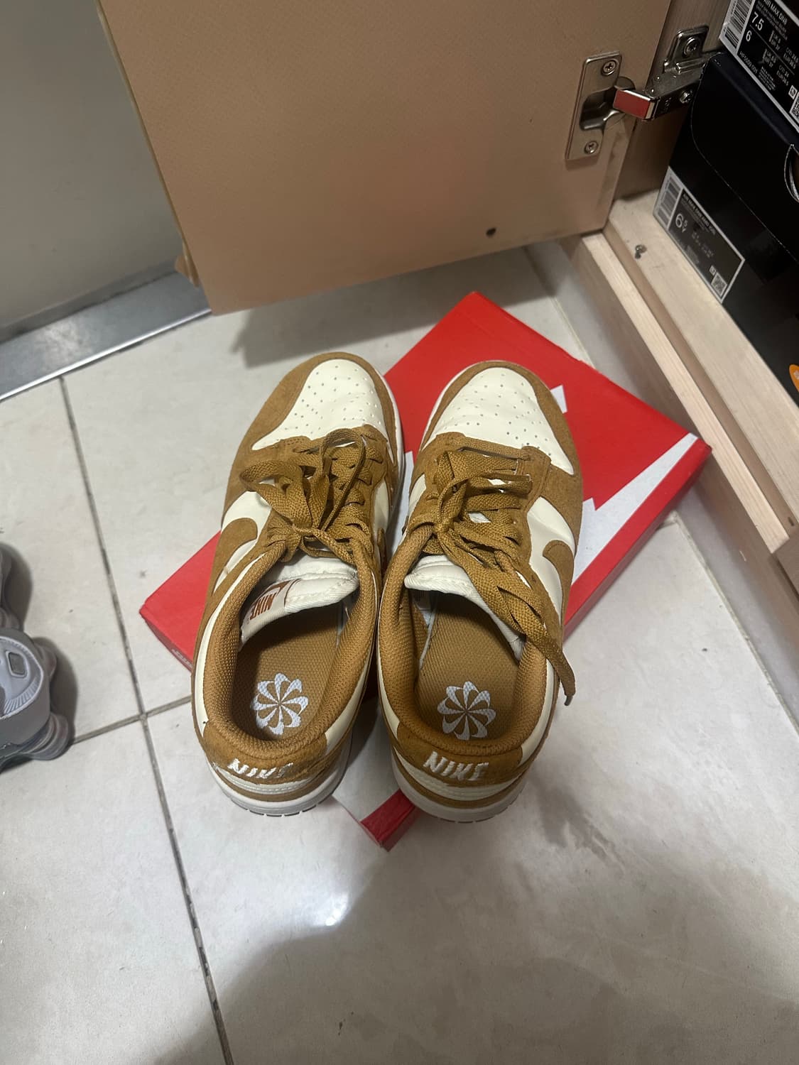 나이키 덩크 로우 상품이미지5