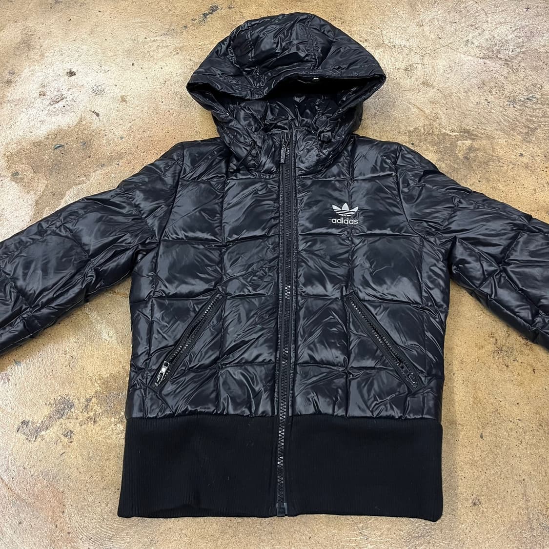 아디다스 블랙 실버 숏패딩 85 상품이미지3