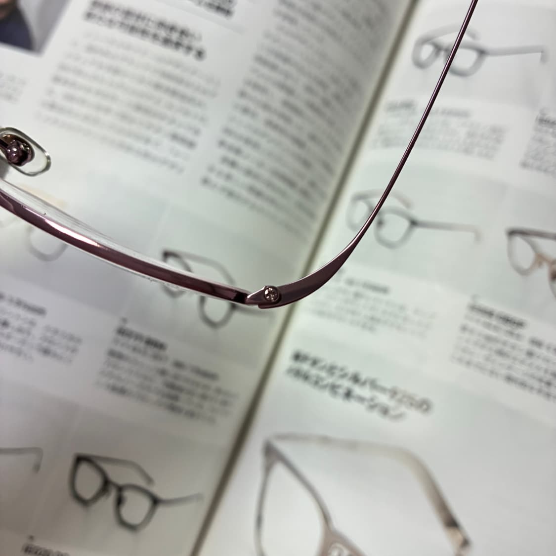 SANTA MONICA 산타모니카 반무테 티타늄 핑크 안경 상품이미지5