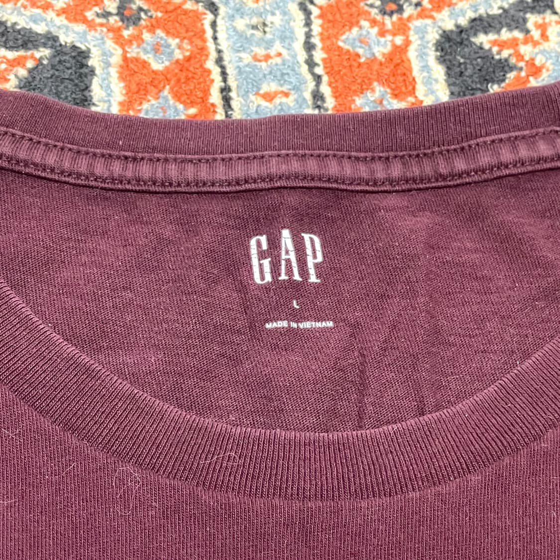 갭 뉴욕 스펠프린팅 버건디 반팔티셔츠 남성L 상품이미지4