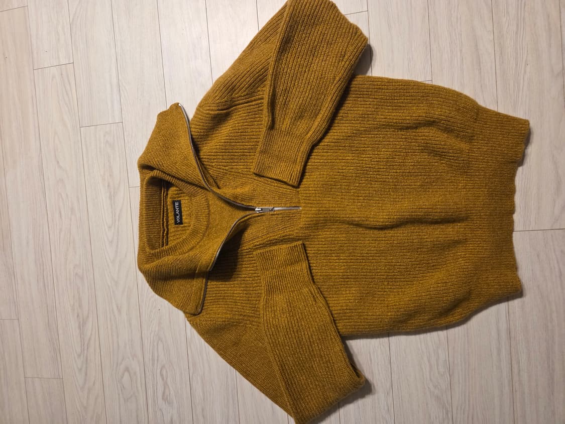 볼란테 하프집업 니트 상품이미지1