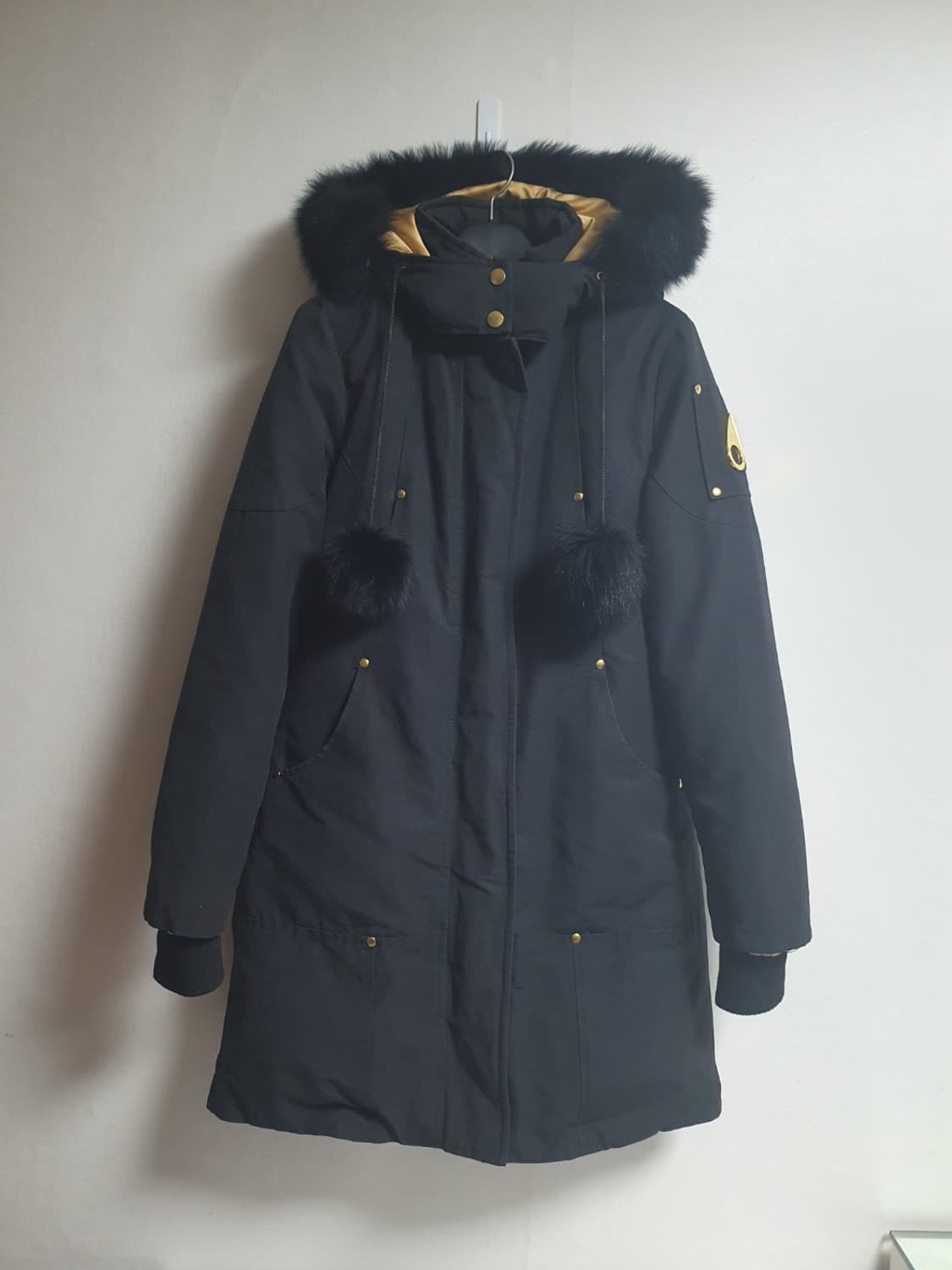 무스너클 패딩 골드 스털링 파카 블랙 폭스 퍼 블랙 슬림핏 M 상품이미지2