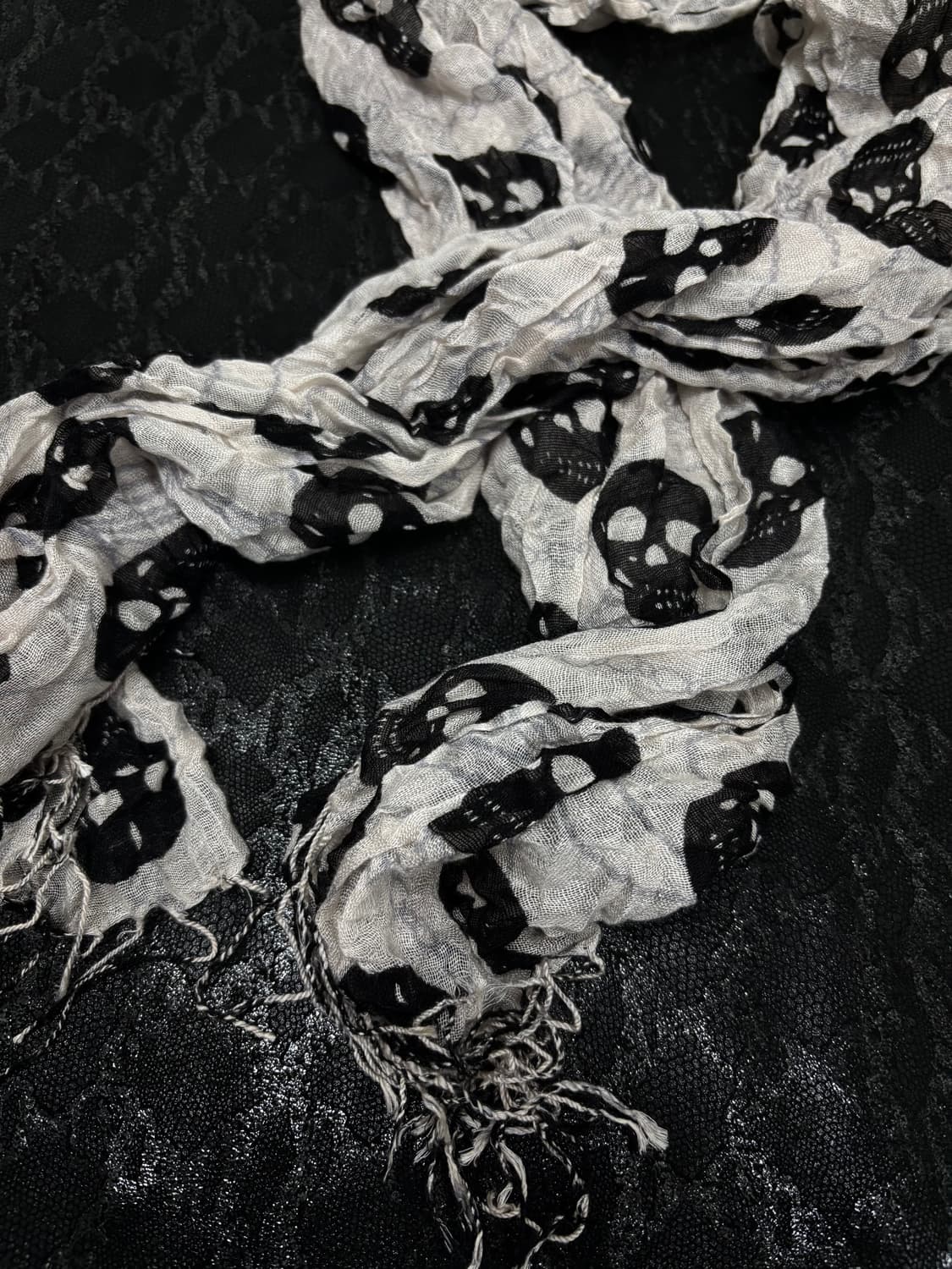 “Vintage” Skull Print Scarf 상품이미지5
