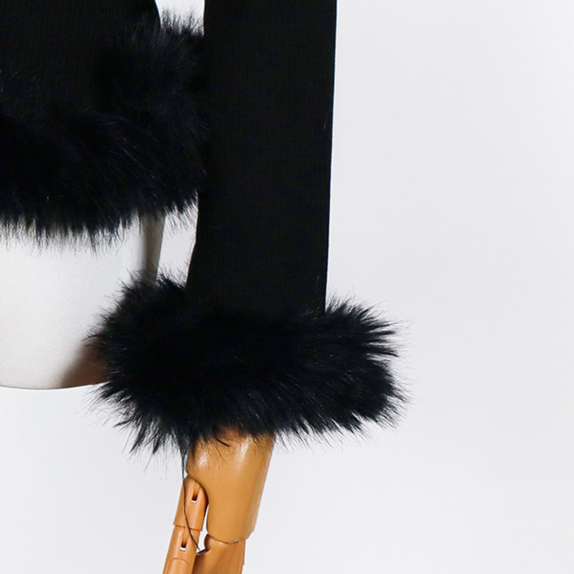 연말 파티룩 퍼트리밍 가디건 블랙 상품이미지4