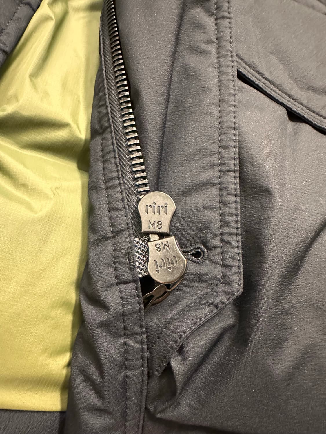 이스트로그 유틸리티 블랙 M 상품이미지3