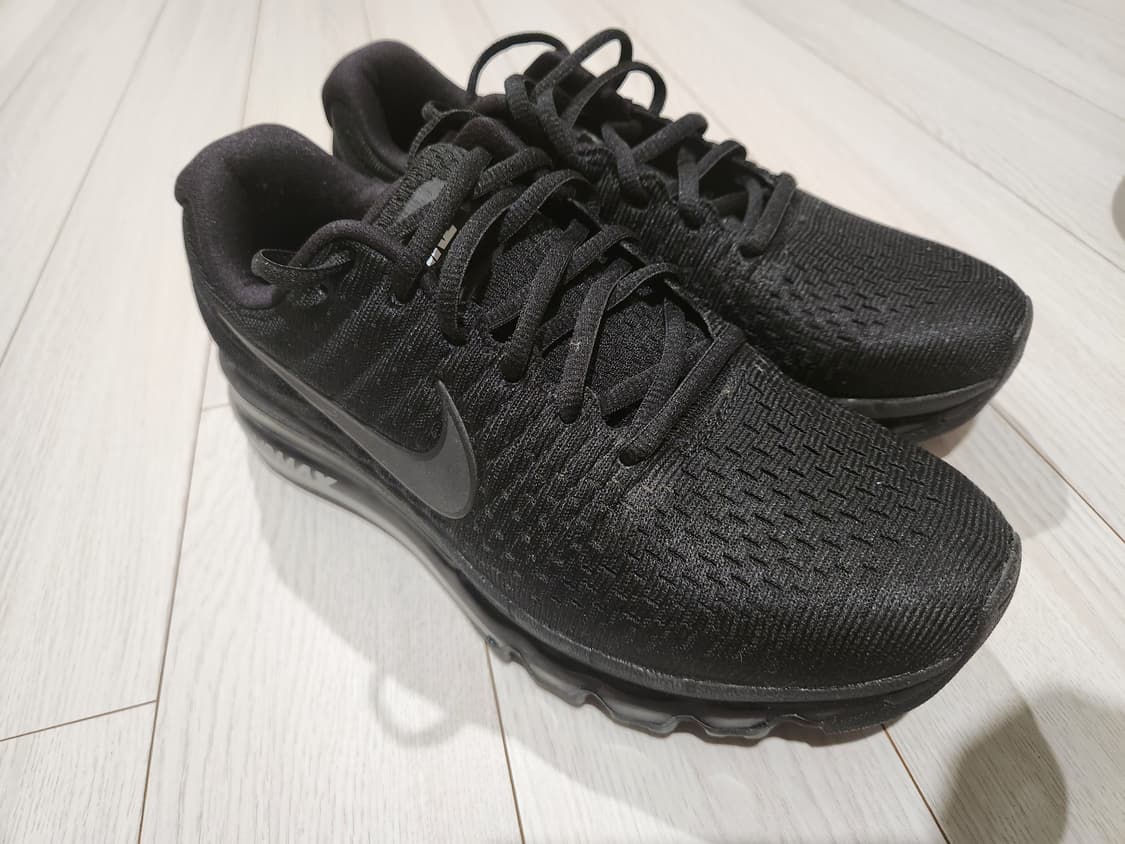 나이키 맨즈 에어맥스 2017 러닝화 트리플 블랙 849559-004 2 상품이미지4