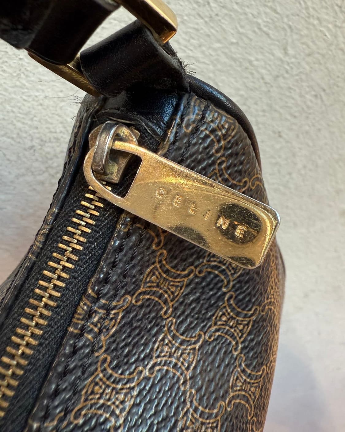 셀린느 딥브라운 마카담 미니 바게트백  상품이미지3