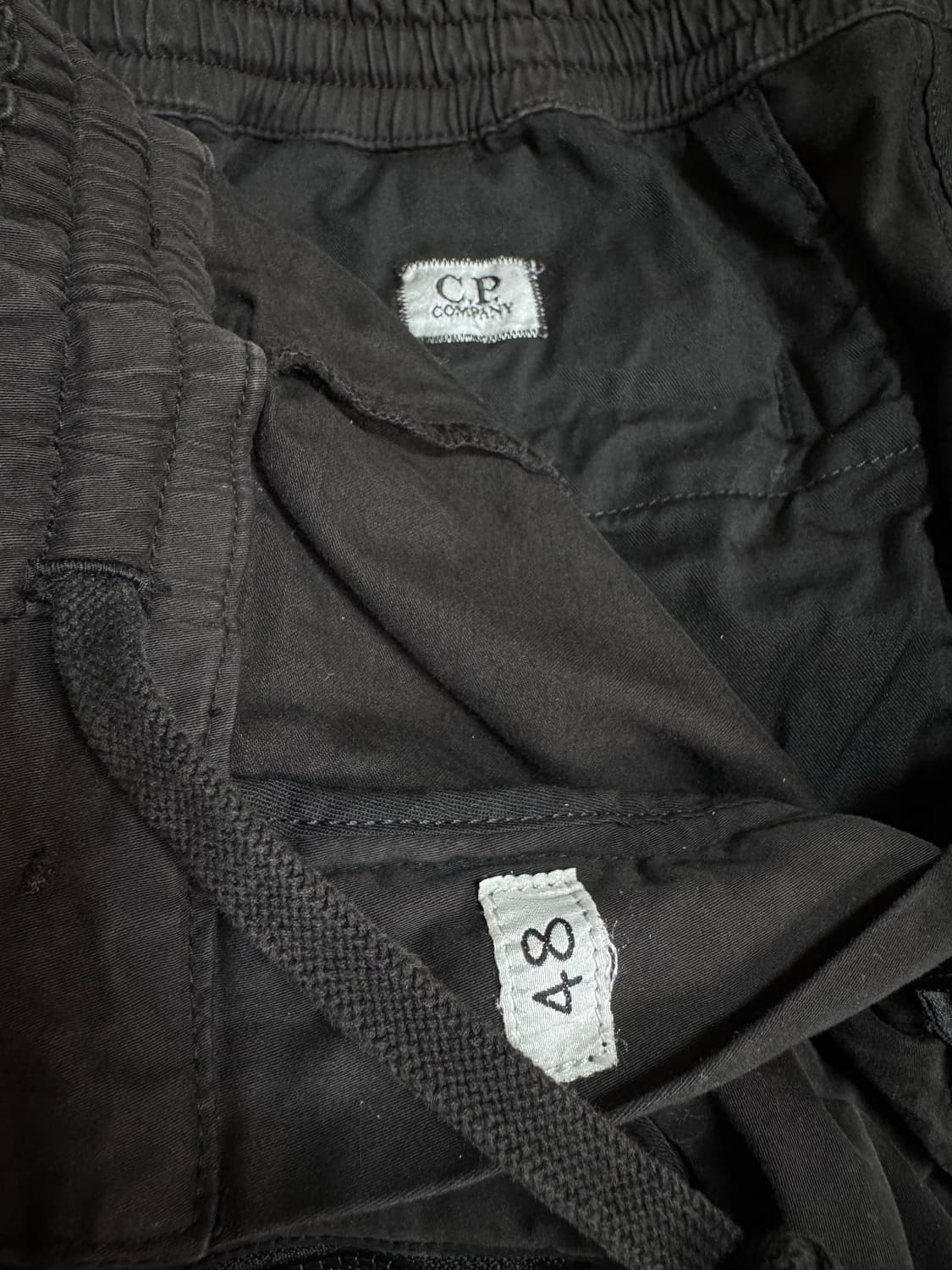 [48]CP 컴퍼니 렌즈 디테일 카고 코튼 팬츠 상품이미지5
