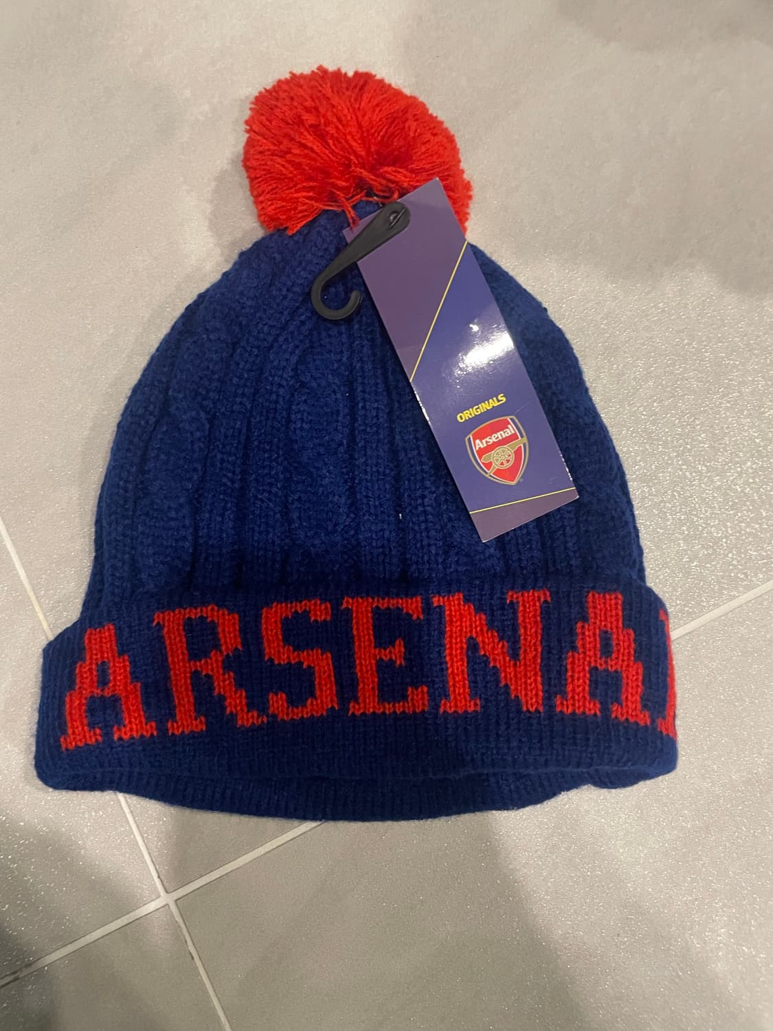 아스날 오피셜 스토어 방울 비니 새상품 상품이미지1