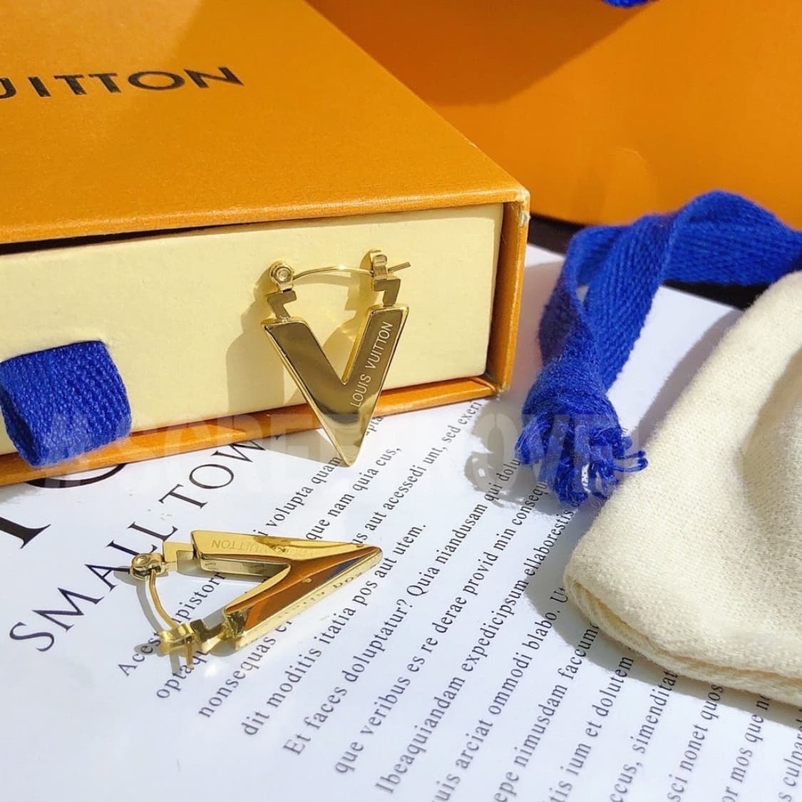 루이비통 V 브이 골드 이어링 귀걸이 풀박스 상품이미지7