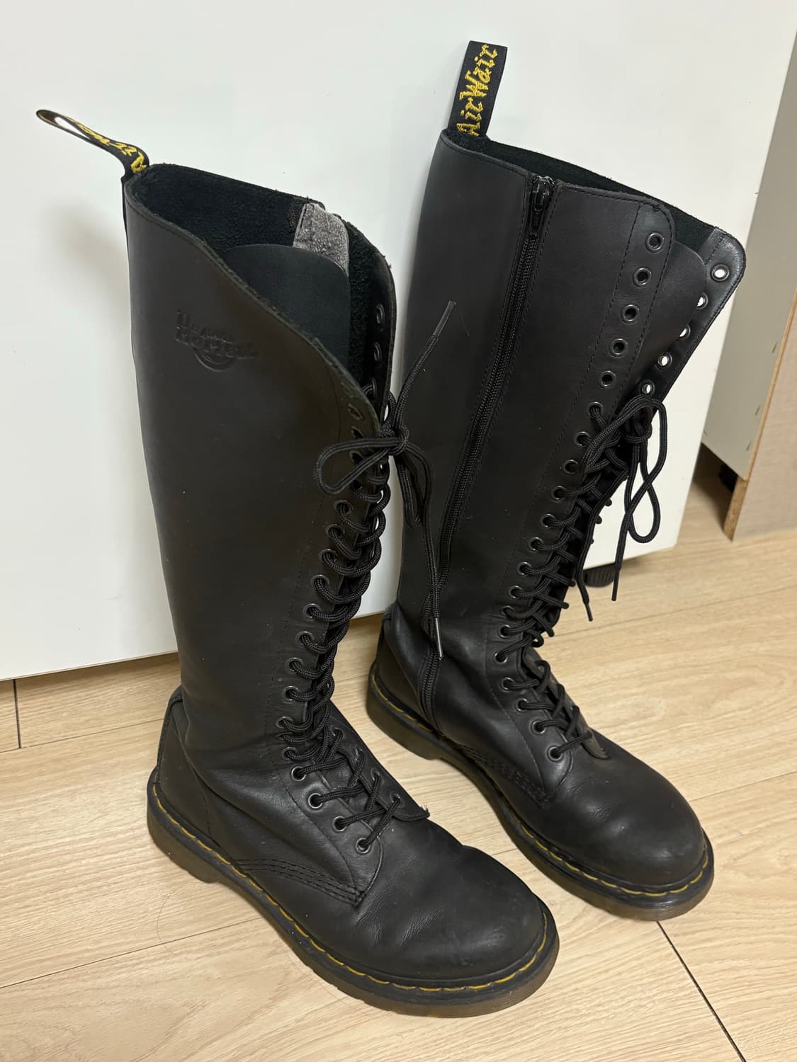 닥터마틴 1b60 20홀 블랙 롱부츠 상품이미지2