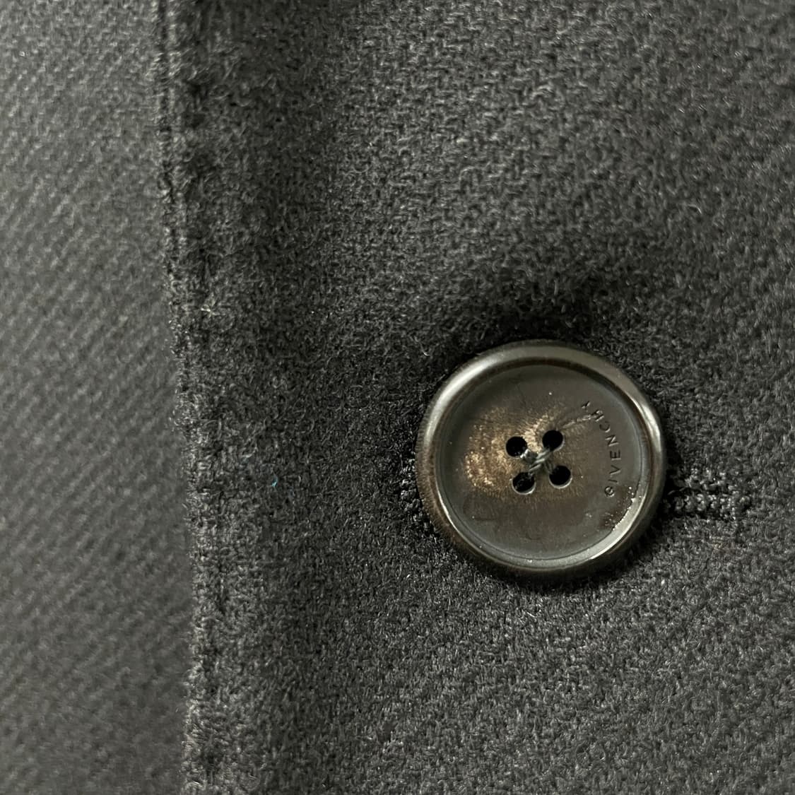 지방시 블랙 코트 50 상품이미지7