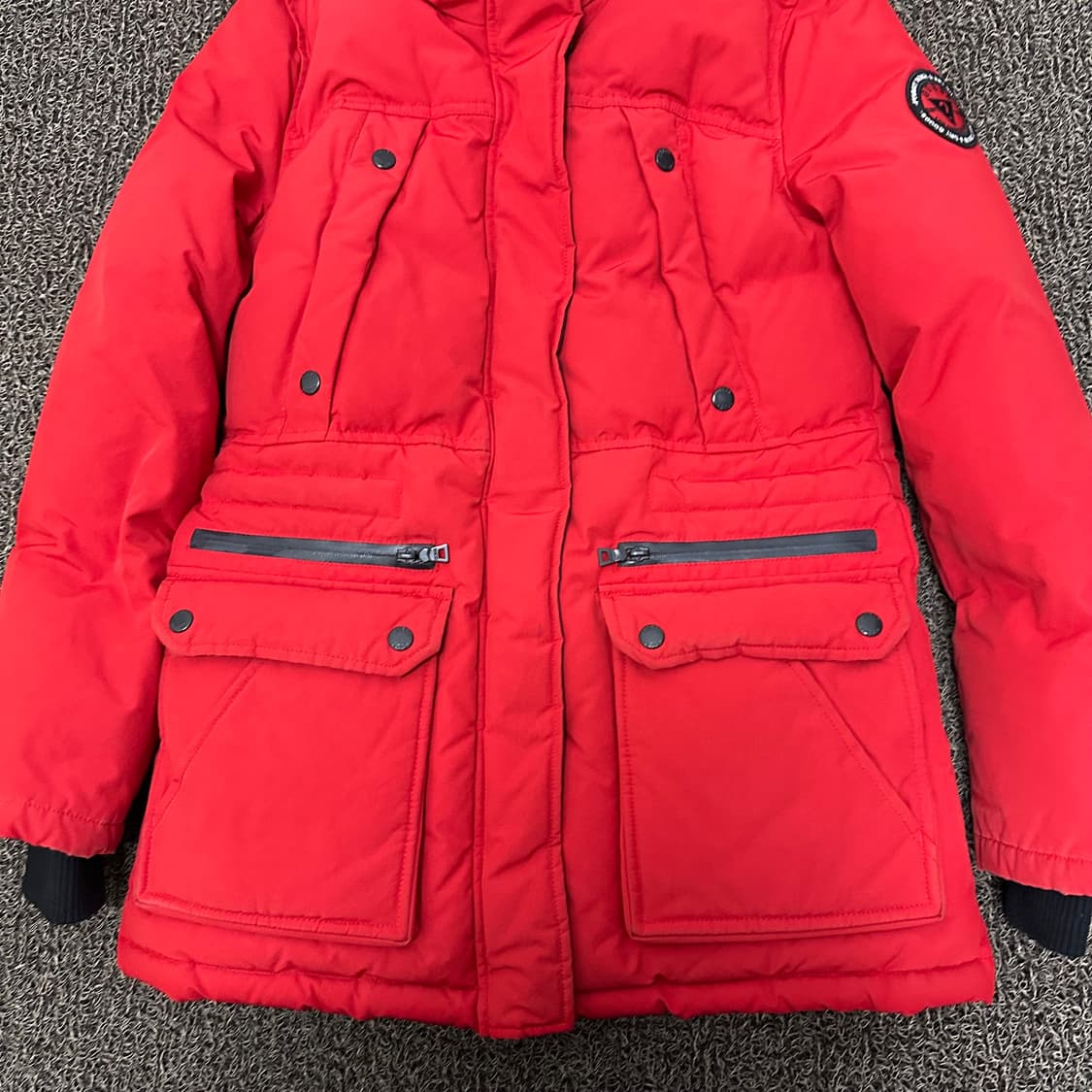 GUESS 게스 여성 덕다운 롱패딩 레드 S 상품이미지3