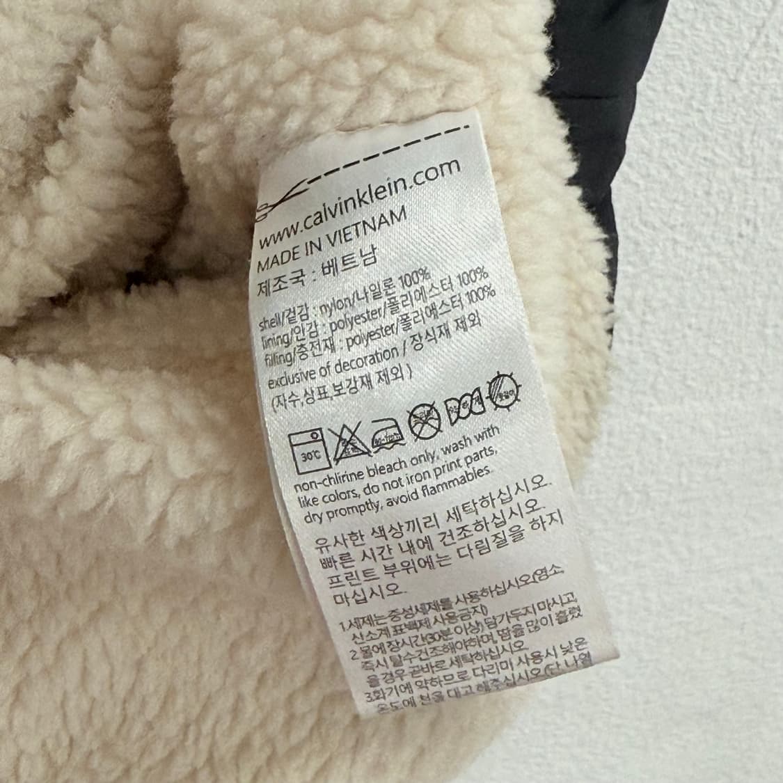 CK 캘빈클라인 털 블랙 패딩 조끼 M 상품이미지3
