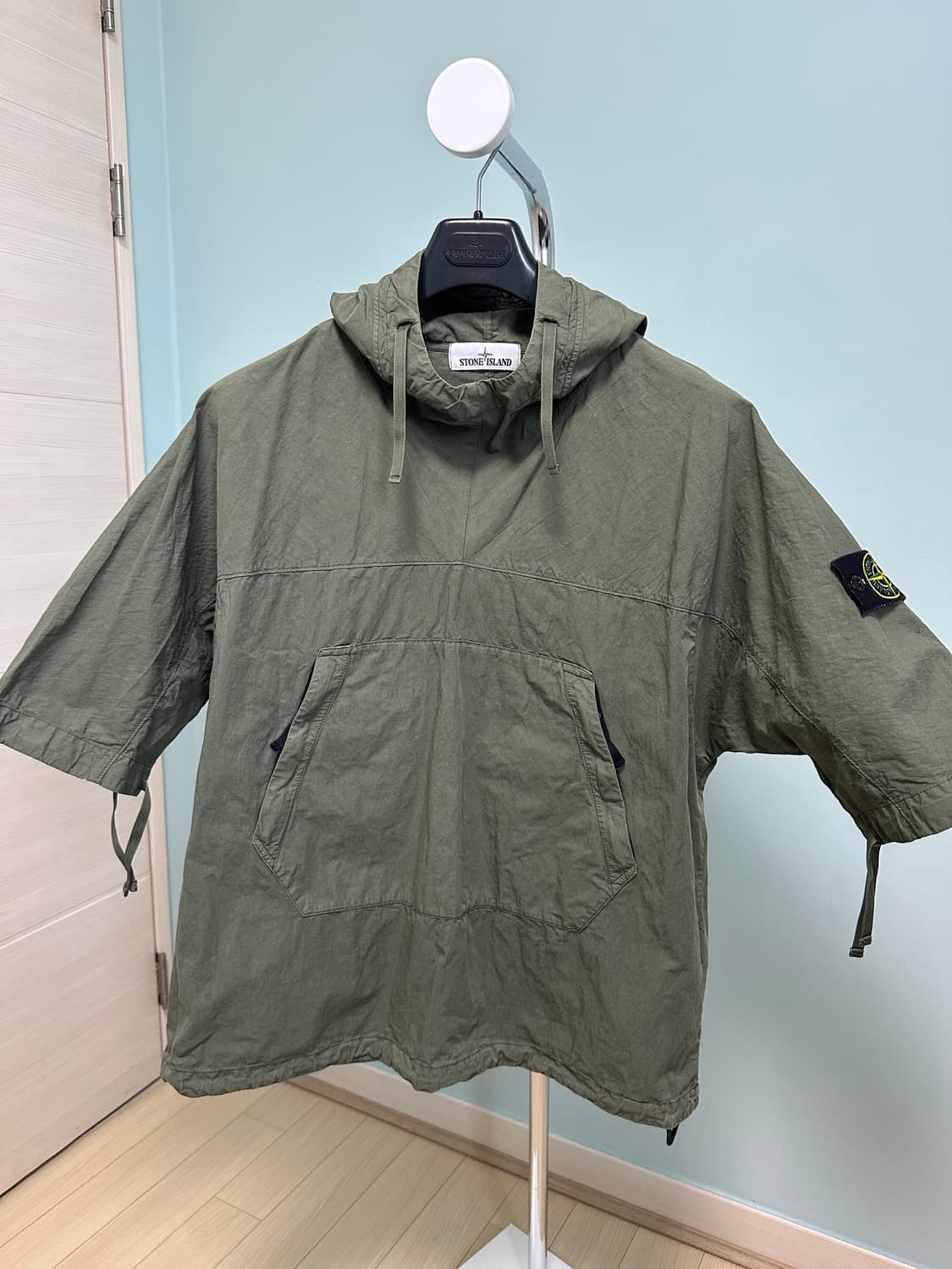 스톤아일랜드 20ss 아노락 올리브그린 반팔후드 매장판 상품이미지2