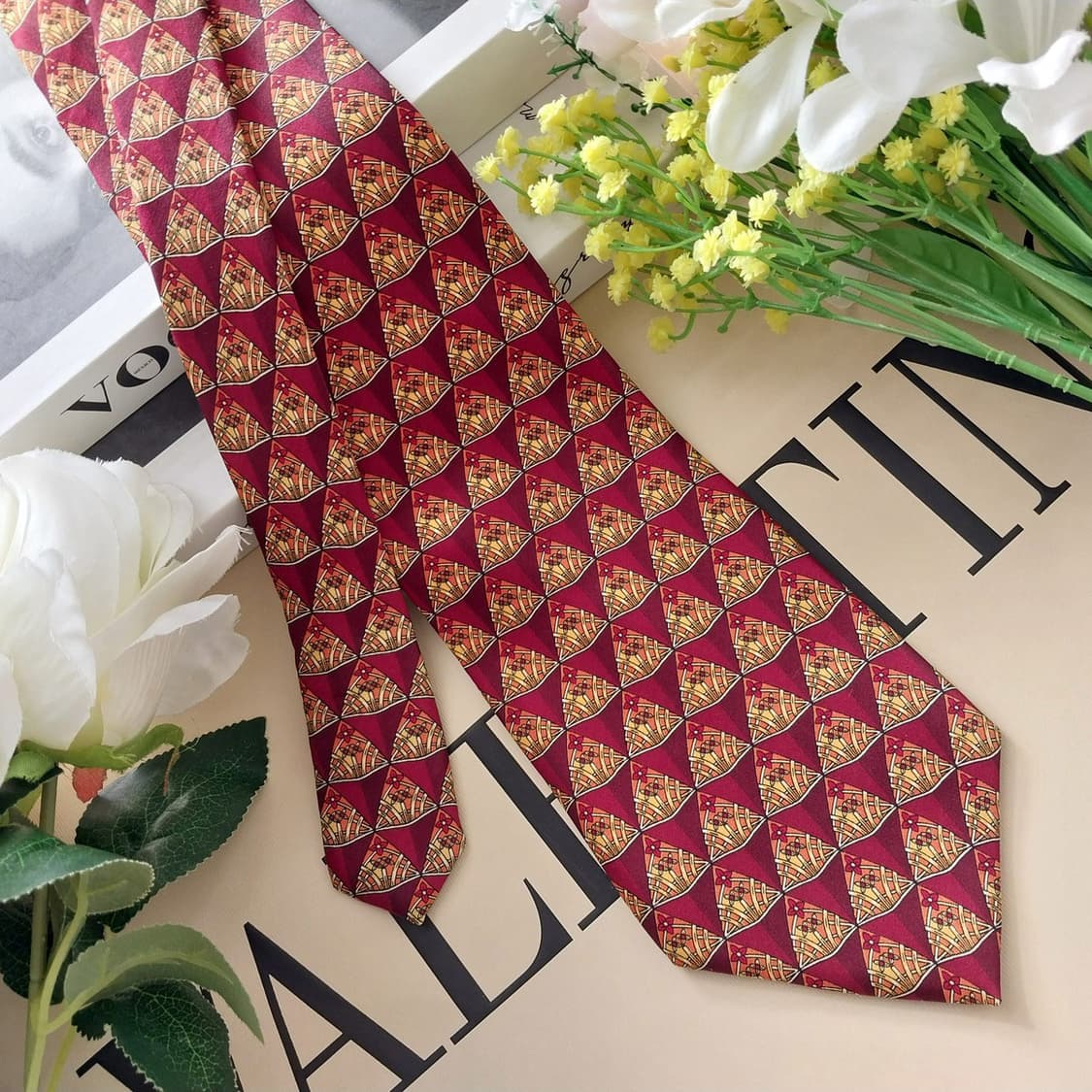 발렌티노 실크 레드 기하 플라워 넥타이 9.9cm A+등급 K1380
 상품이미지3