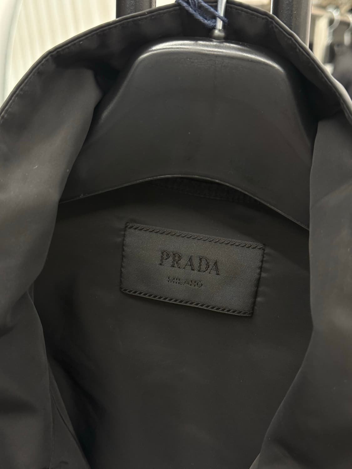 [54] 프라다 삼각로고 리나일론 바람막이 상품이미지4