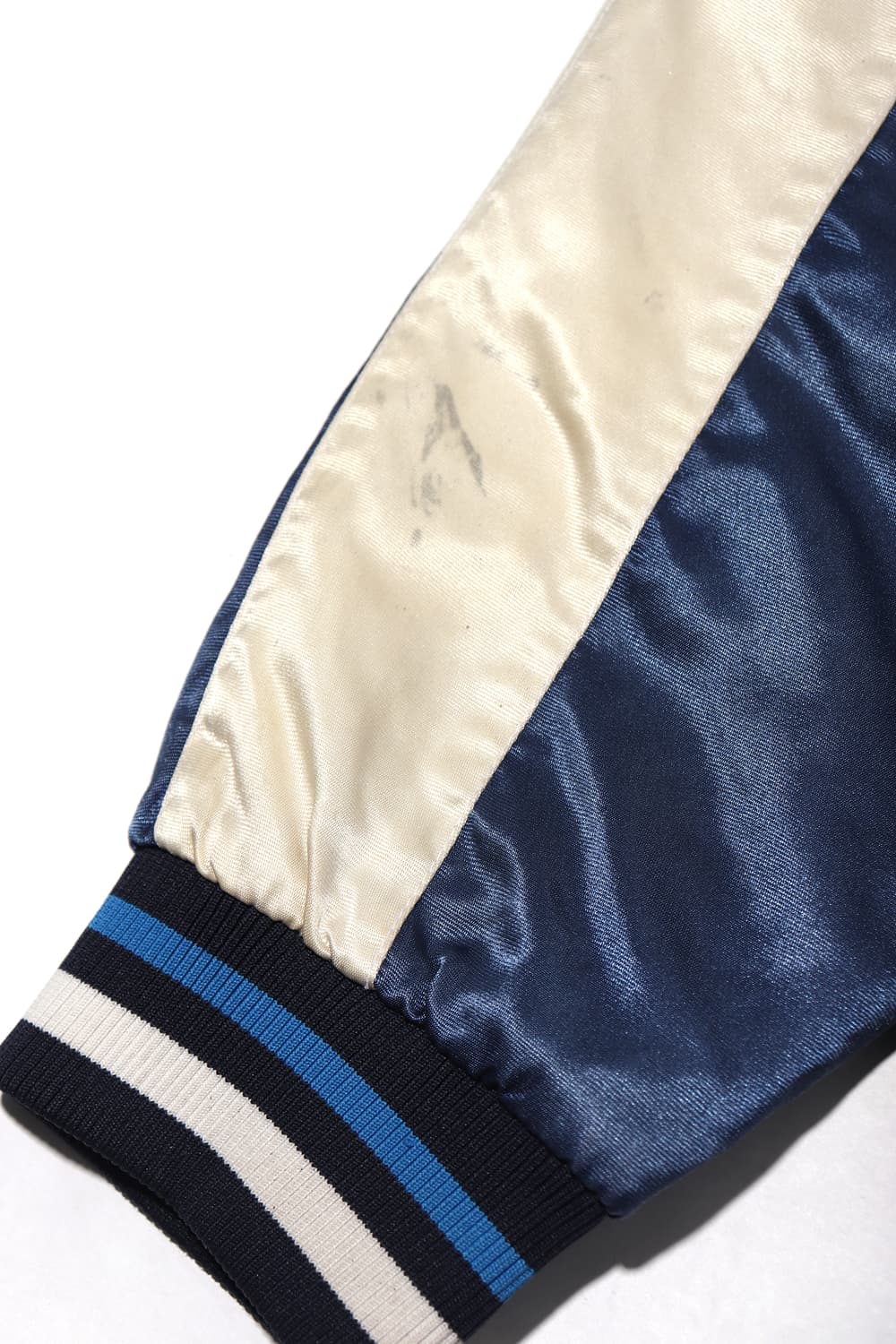 EVERLAST 샤틴 바시티 점퍼 size 105 상품이미지4