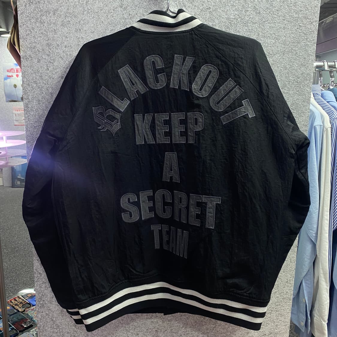 빈티지 스컬 자수 빅로고 누빔 새틴 자켓  B3011 상품이미지3