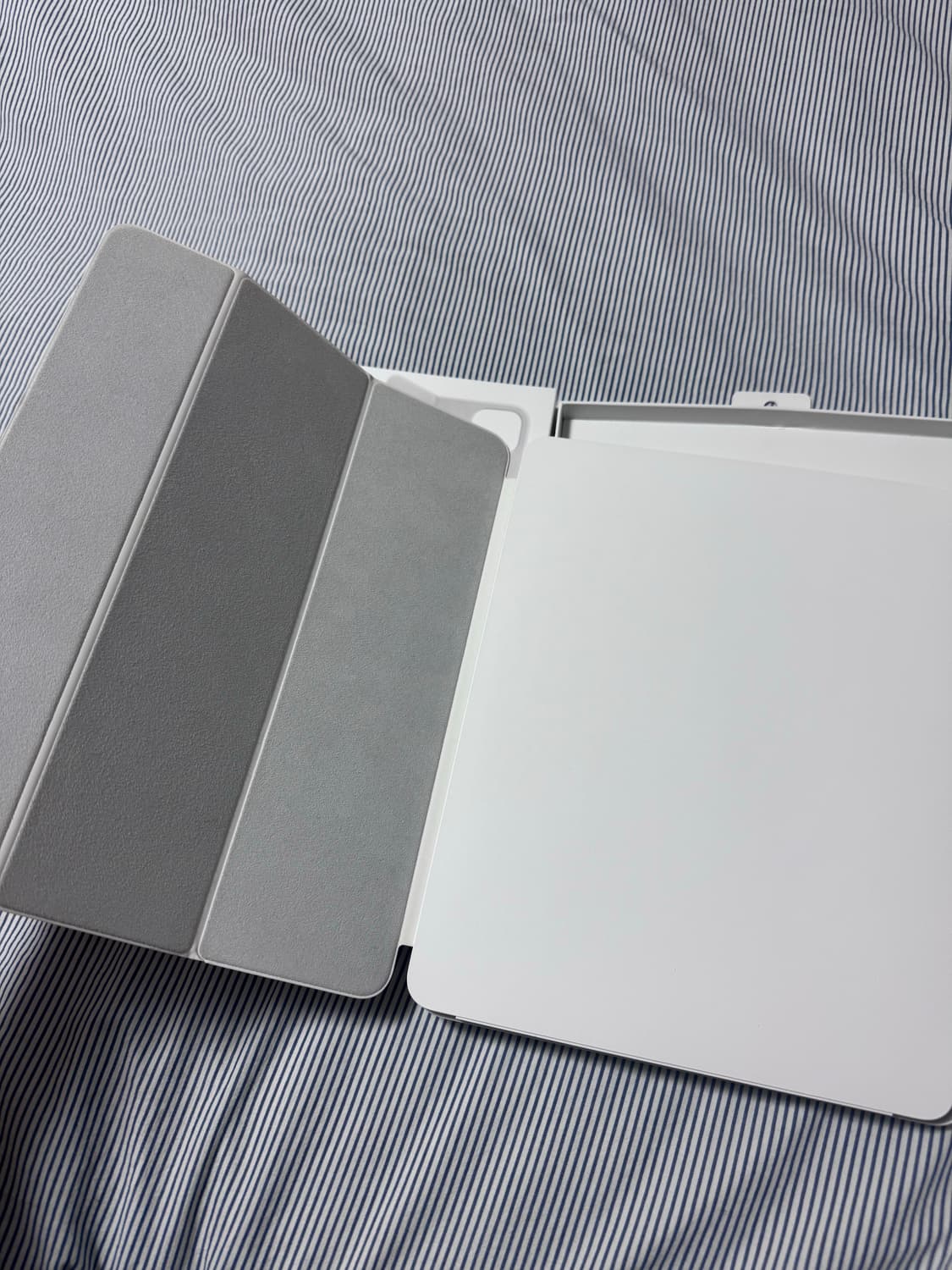 아이패드 프로 12.9 정품 스마트 폴리오 케이스 화이트 상품이미지5