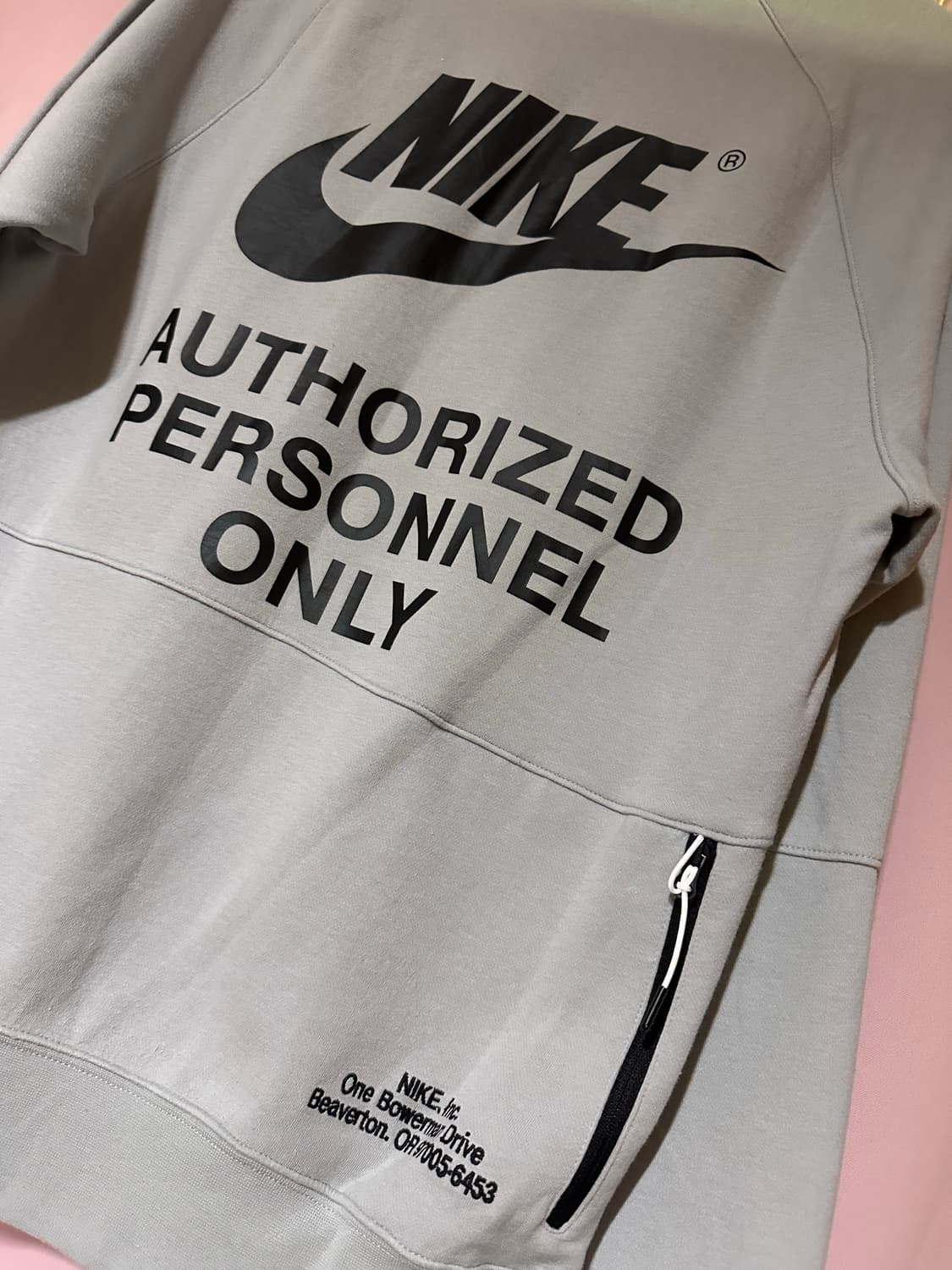 나이키 그레이 롱슬리브 티 나이키 그래픽 크루 탑 맨투맨 회색 나이키티 상품이미지3