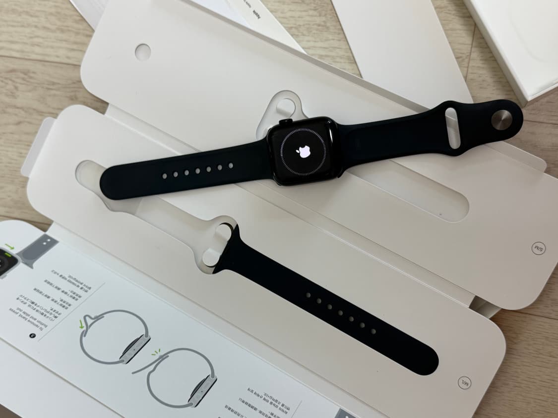 애플워치 SE2 40mm 미드나이트 GPS 상품이미지1